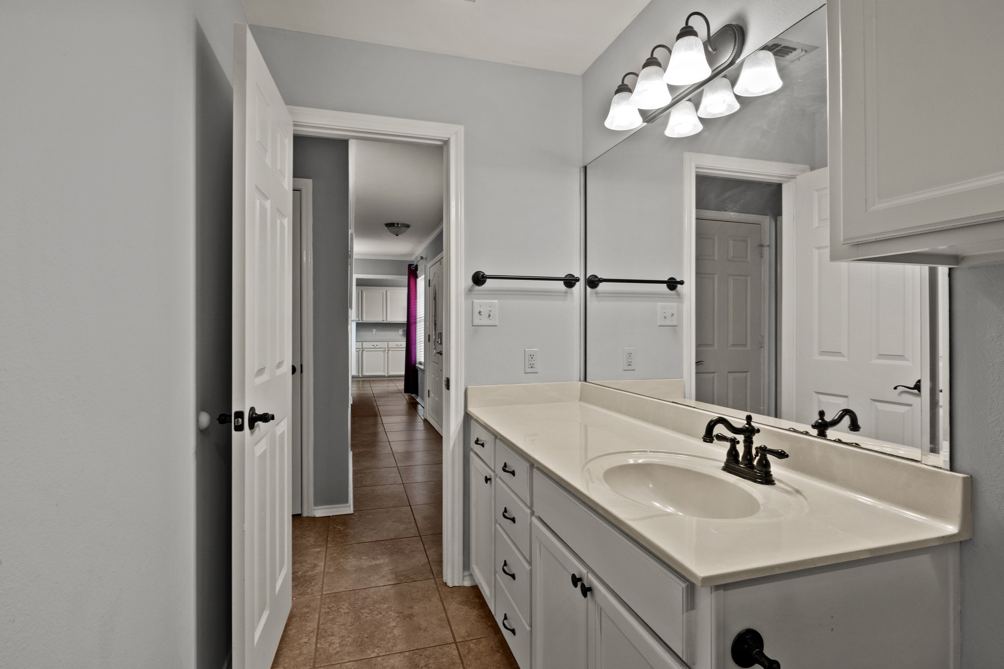 2707 Silver Spring Trail