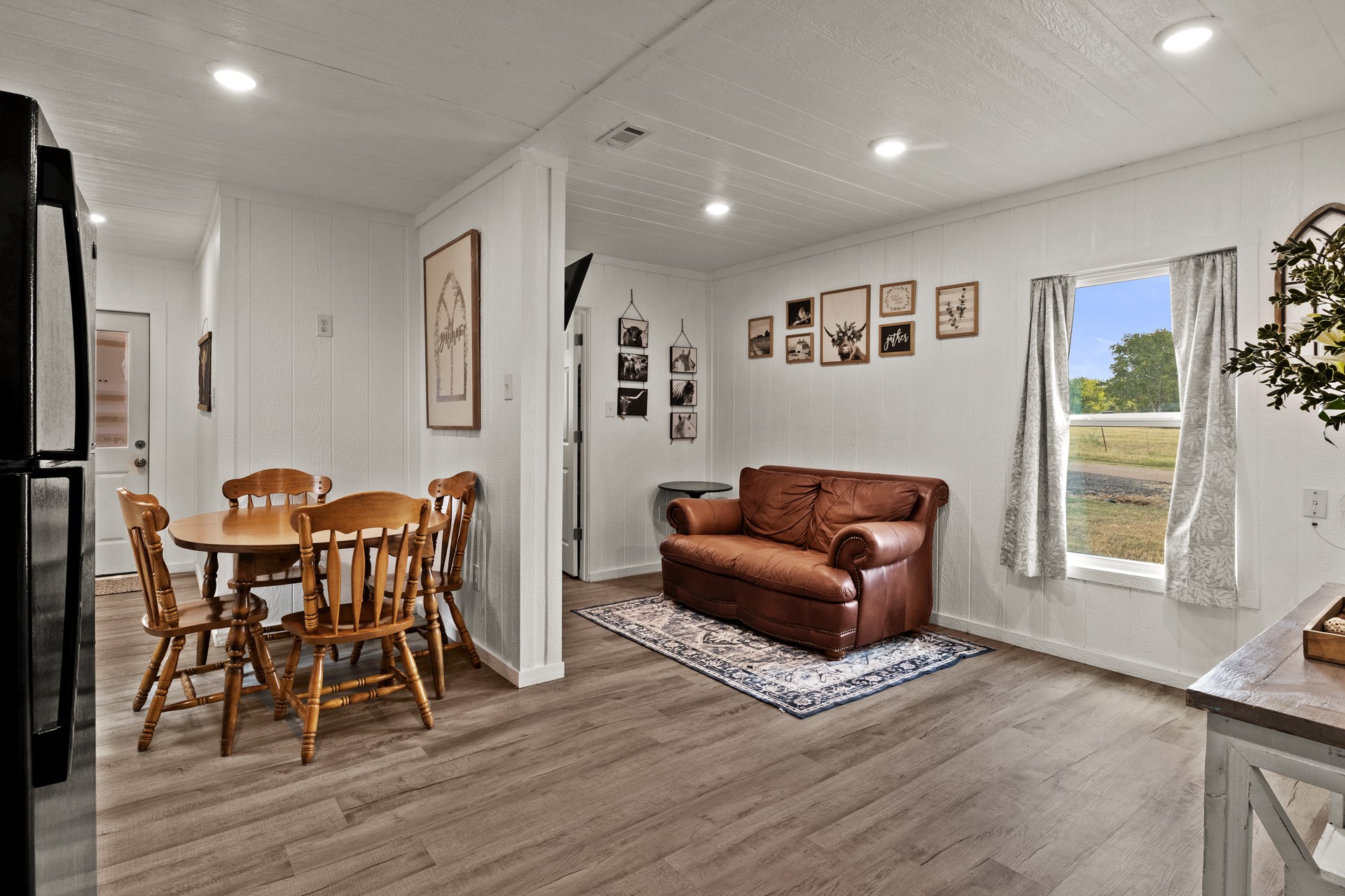 884 NE County Road 2150