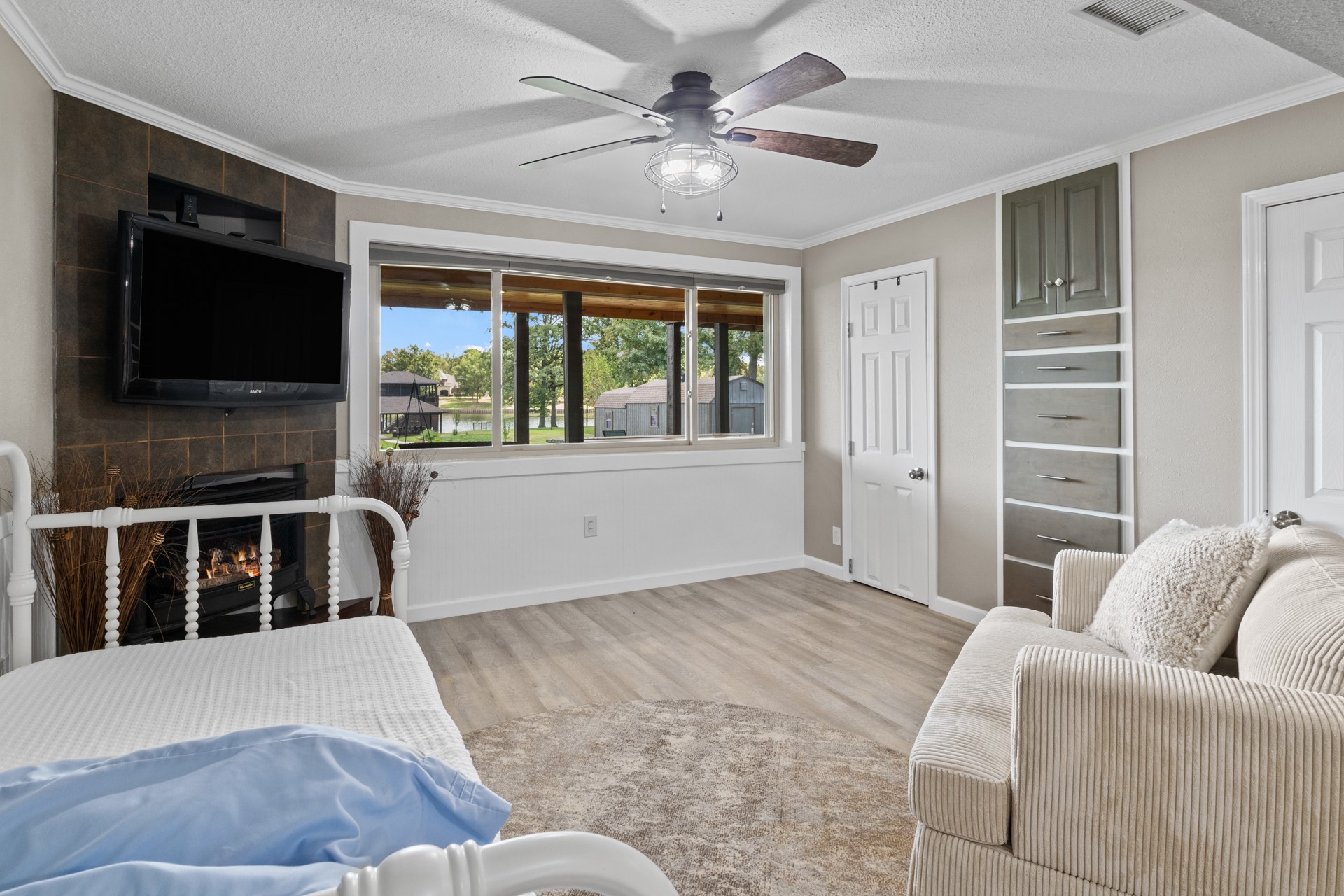 803 County Road 2127