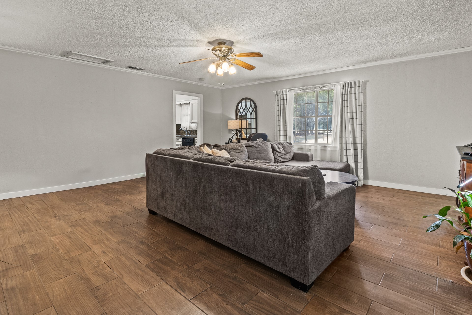 1134 County Road 3350