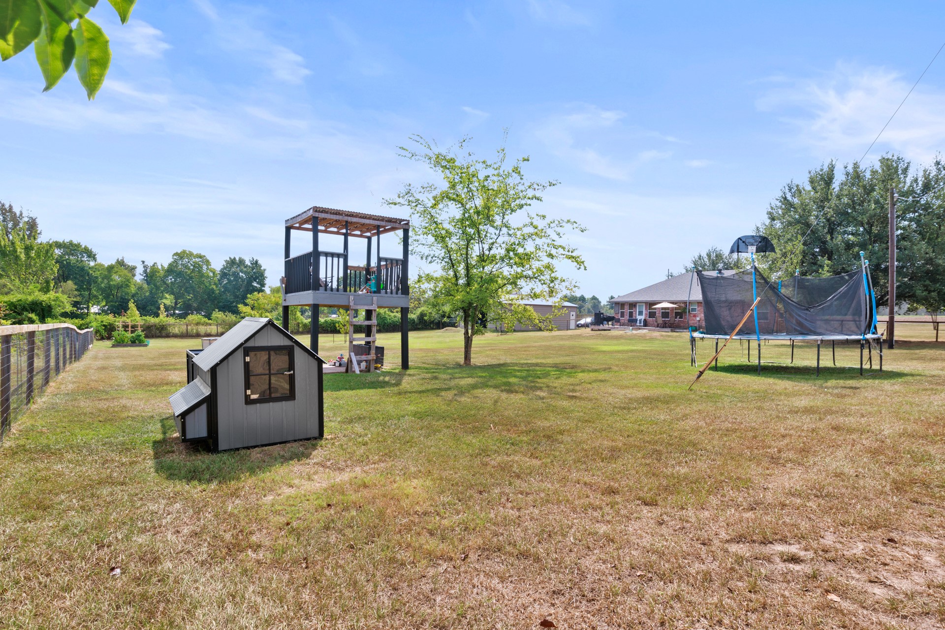 380 N Frontage Rd