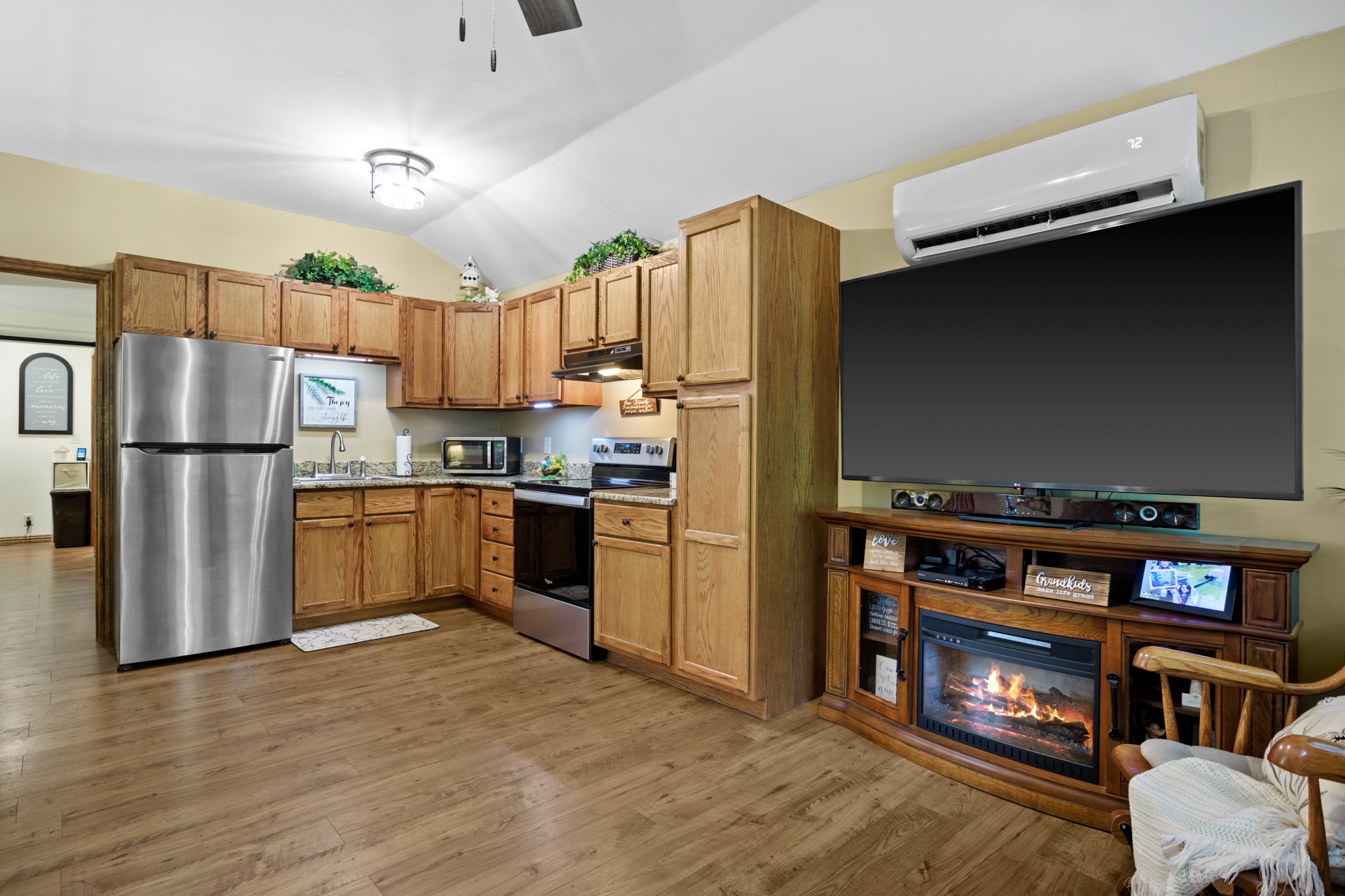119 Private Road 62614