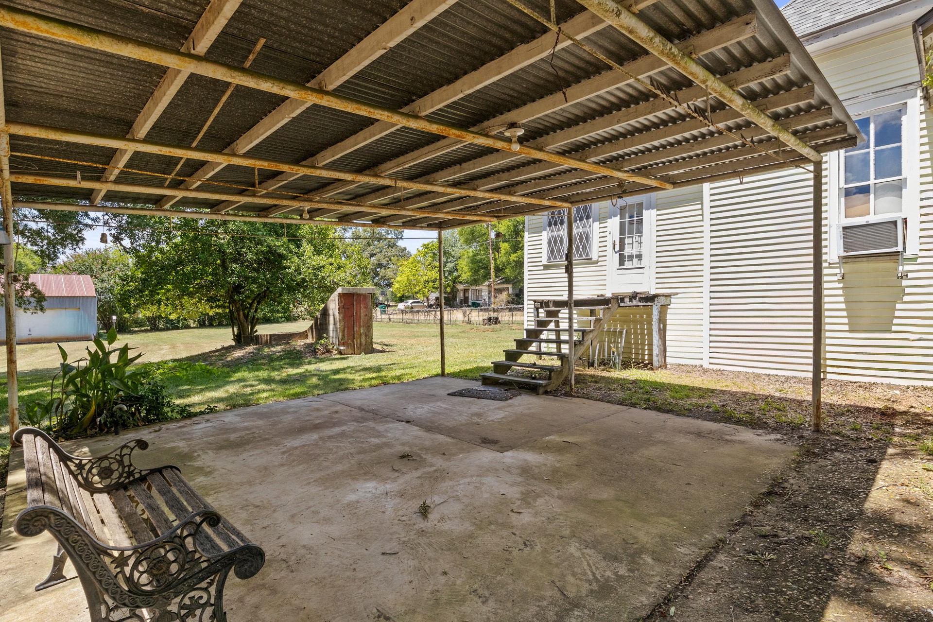 411 ELLIS