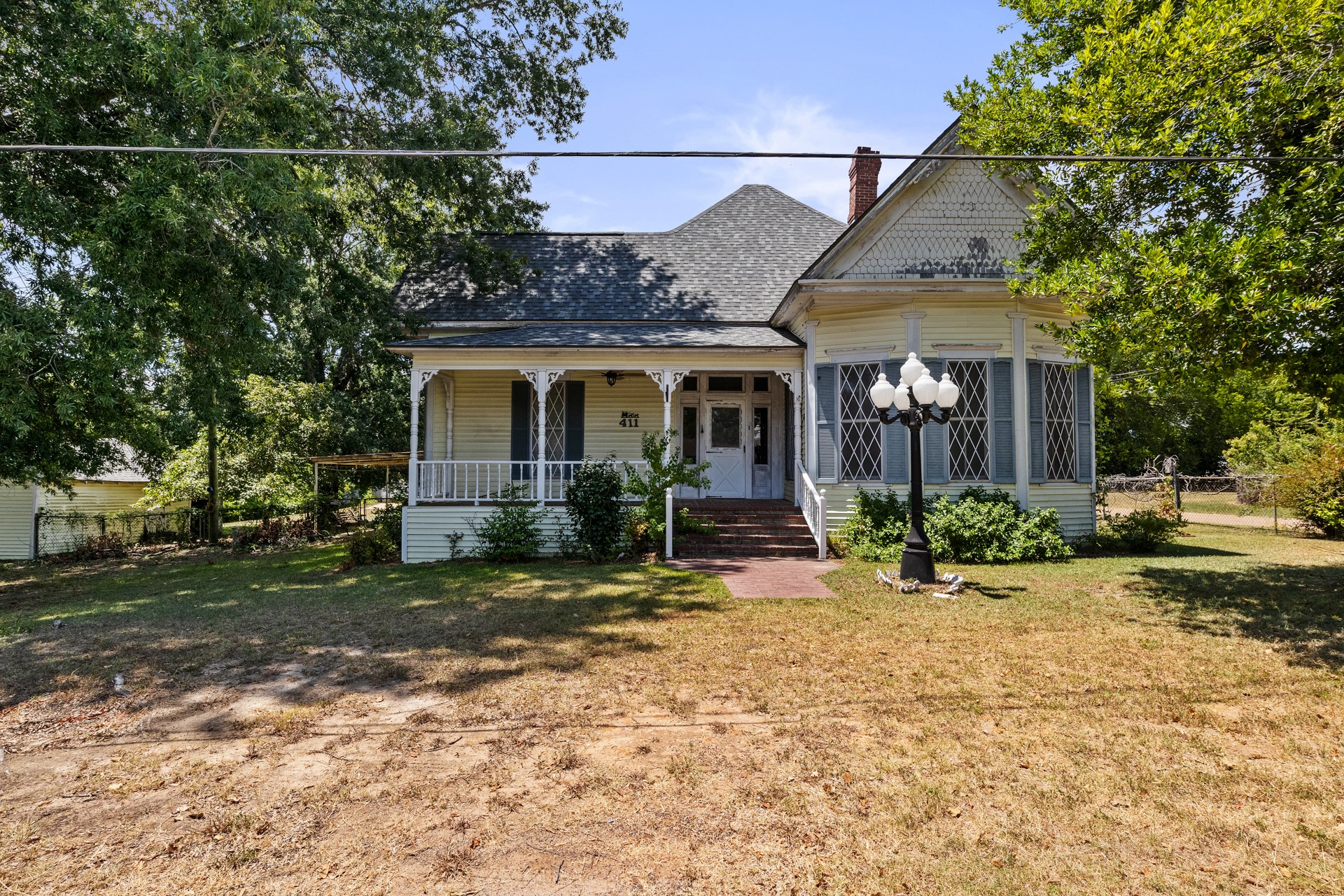 411 ELLIS