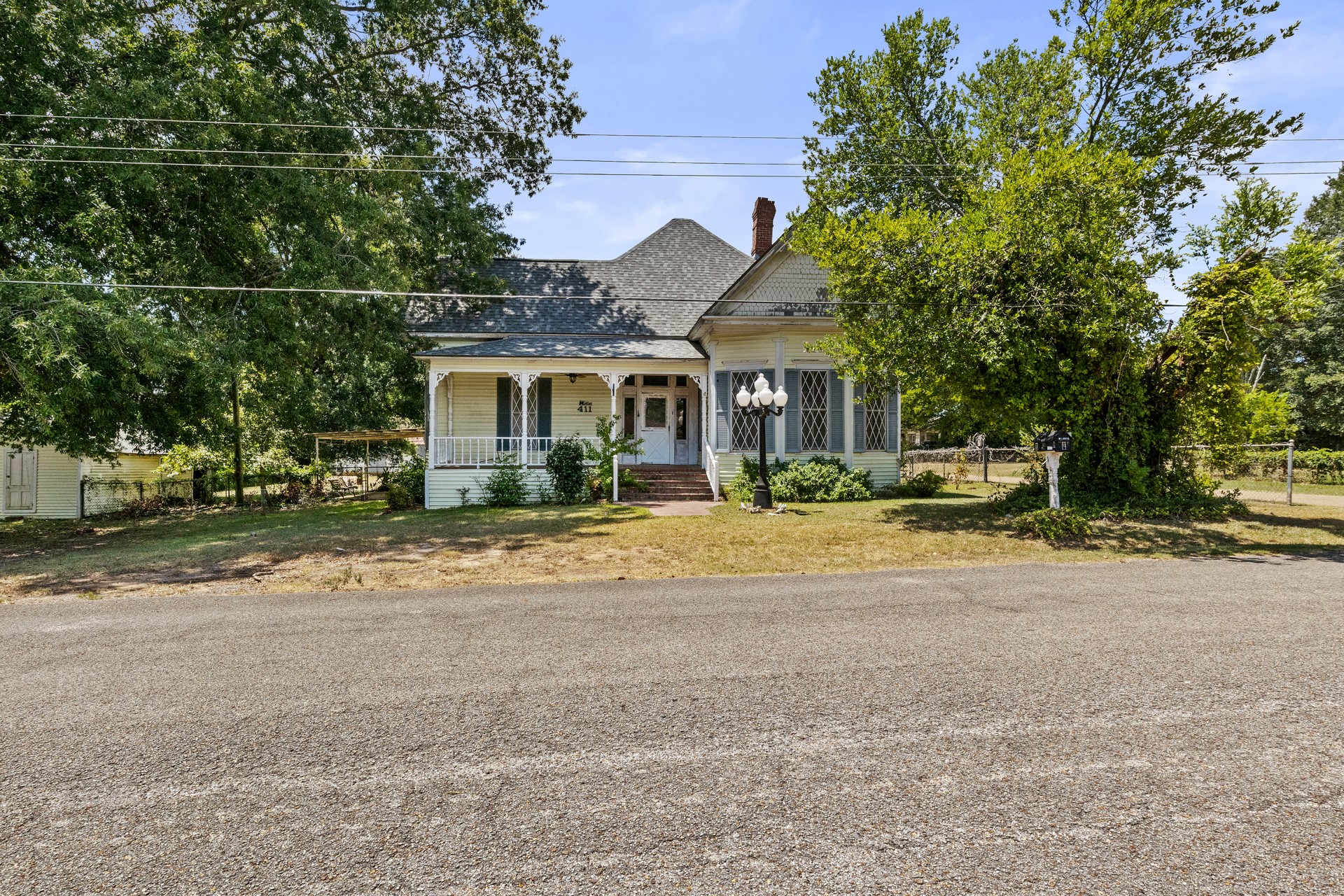 411 ELLIS