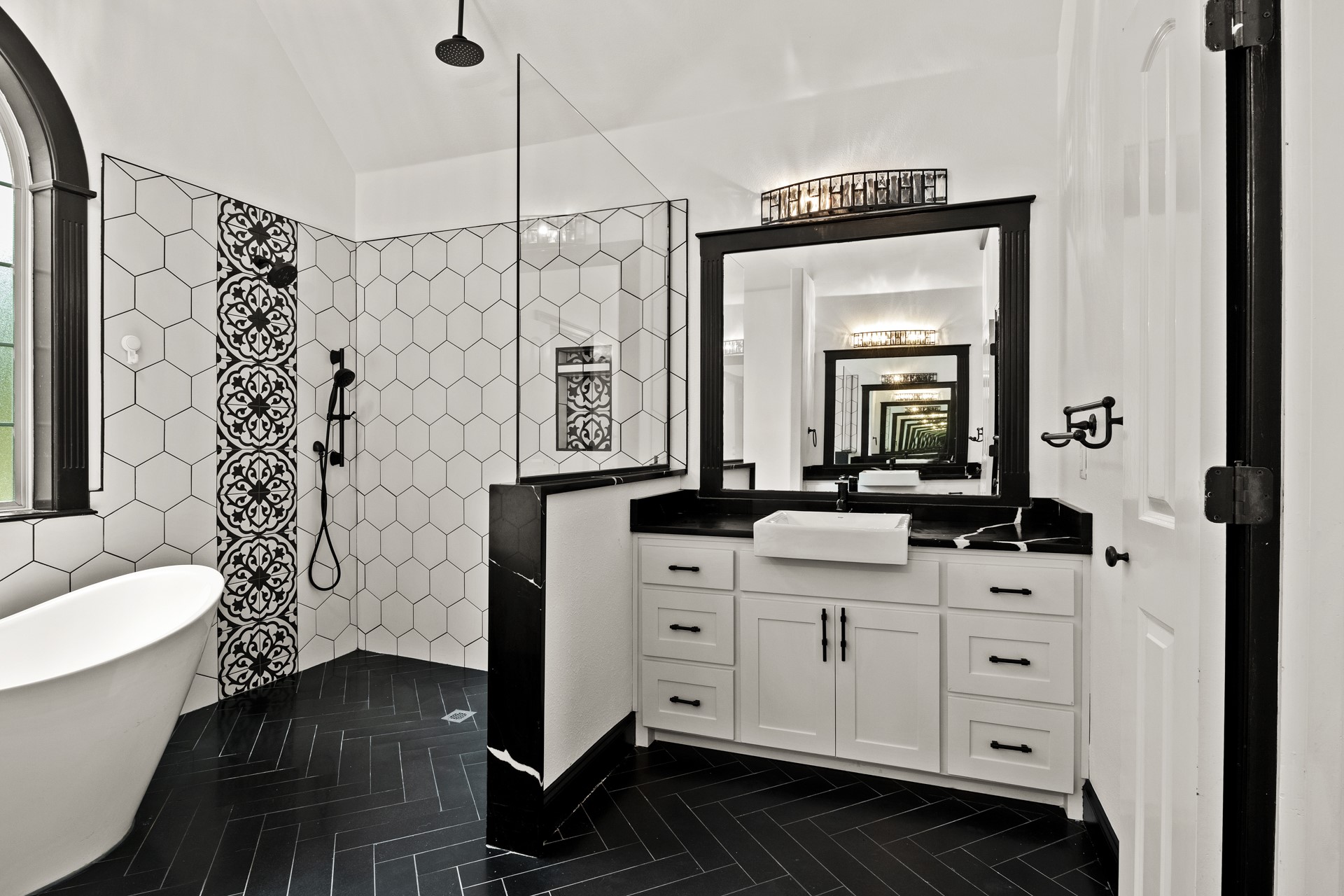 132 Private Road 4206