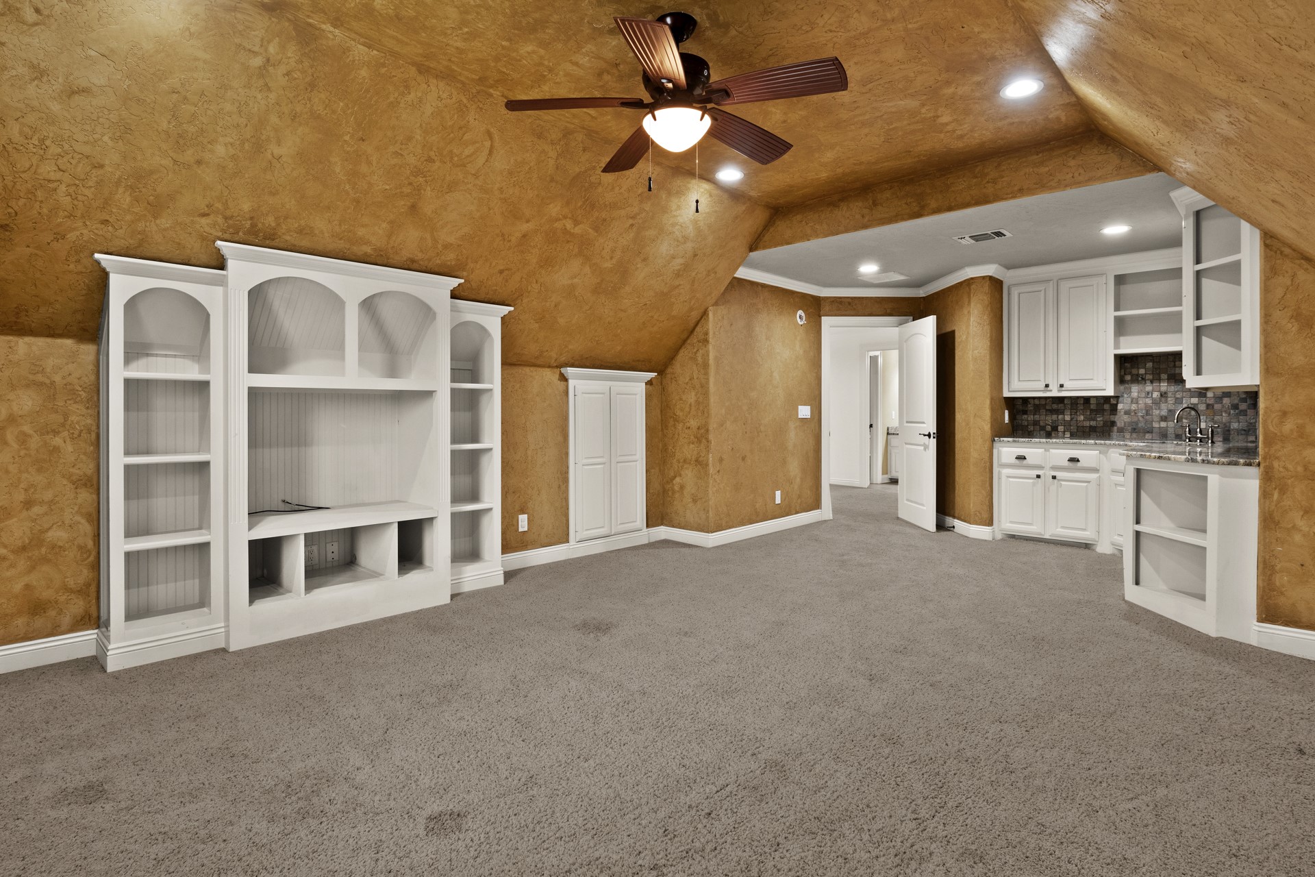 132 Private Road 4206