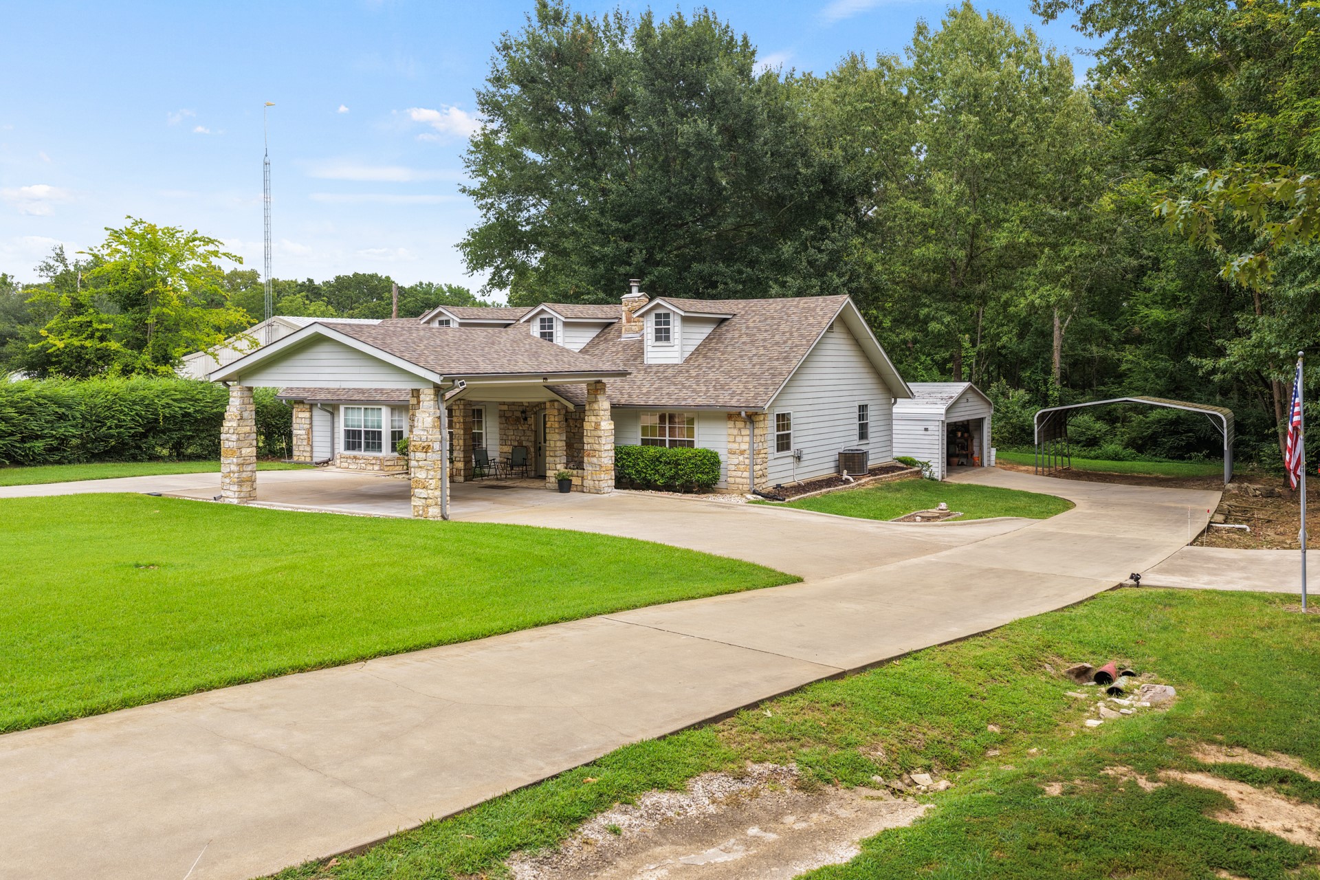 411 County Road 2127