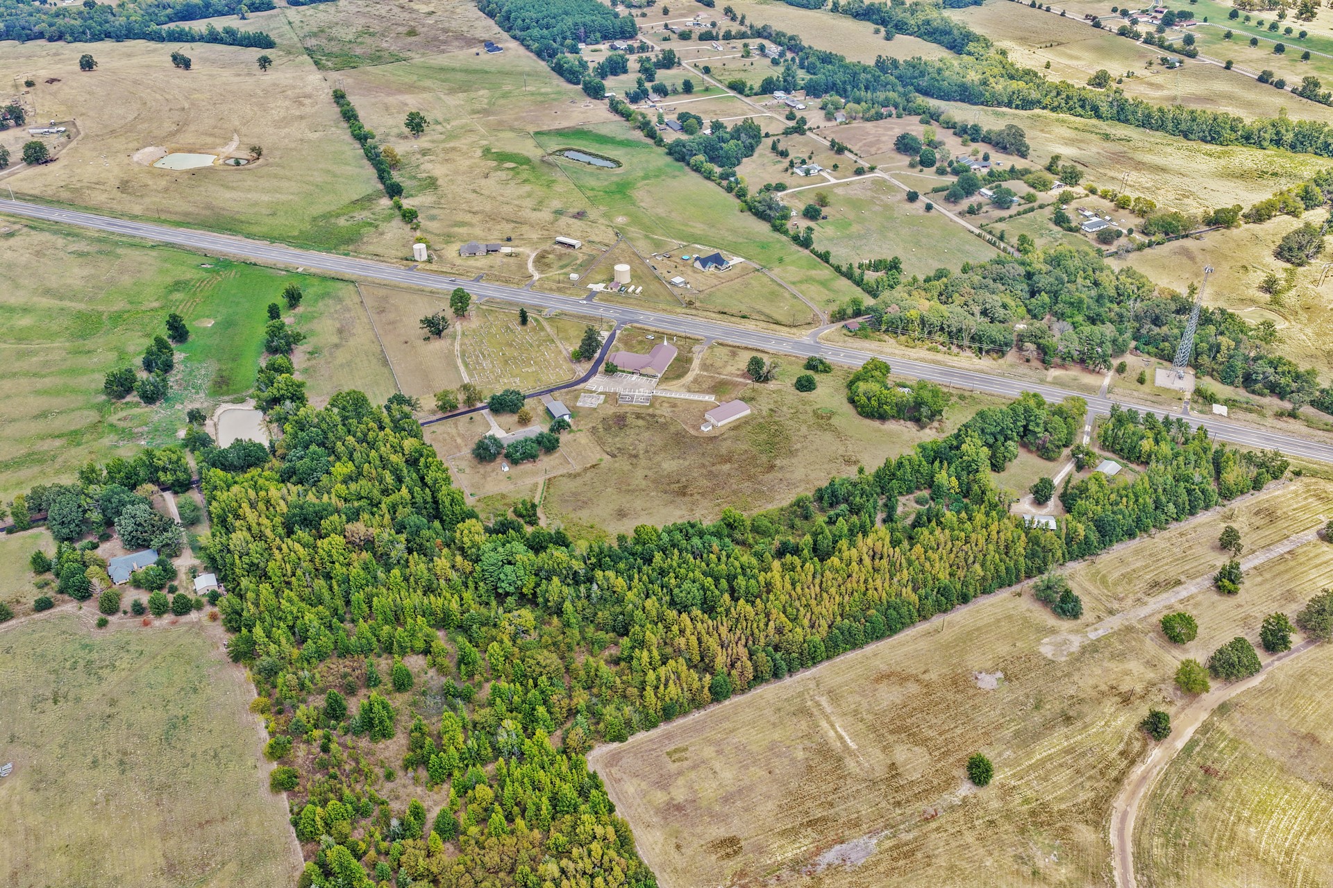 1650 FM 1735