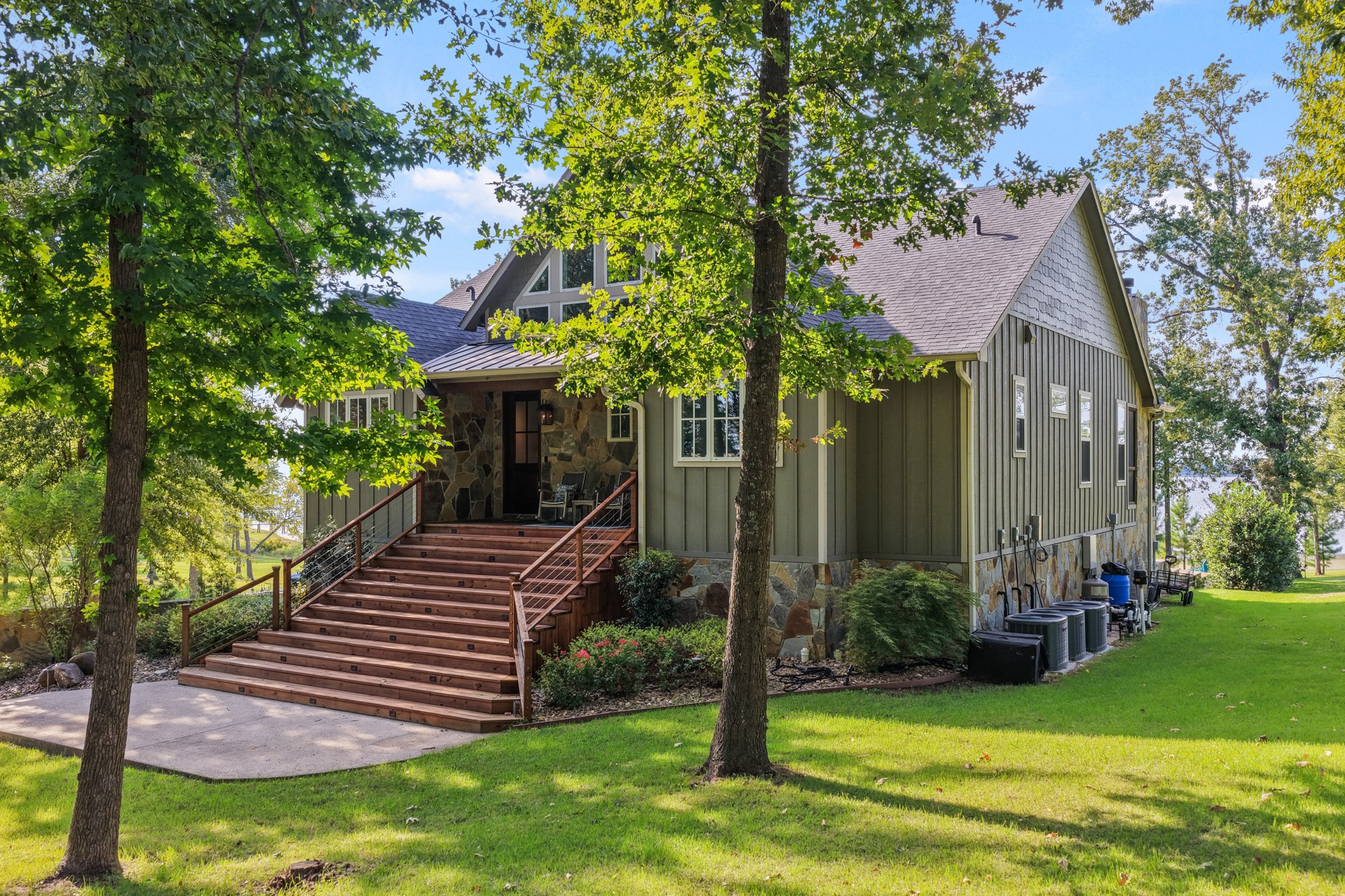200 County Road 1297