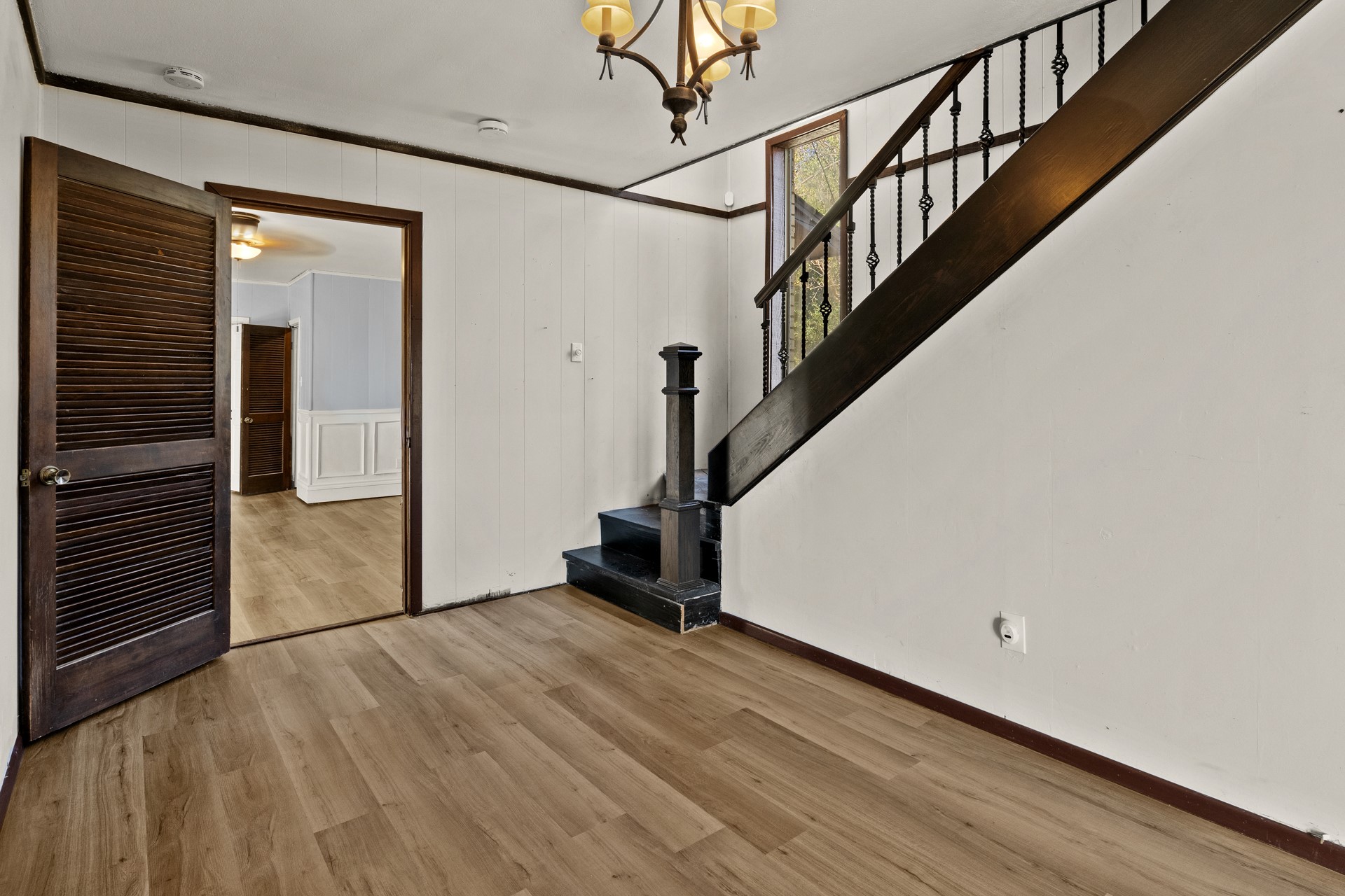 600 W 12th Street