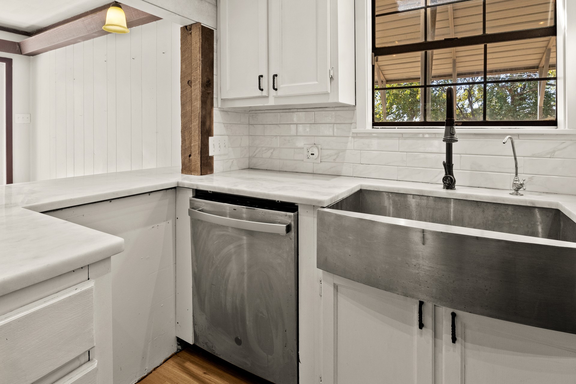 600 W 12th Street