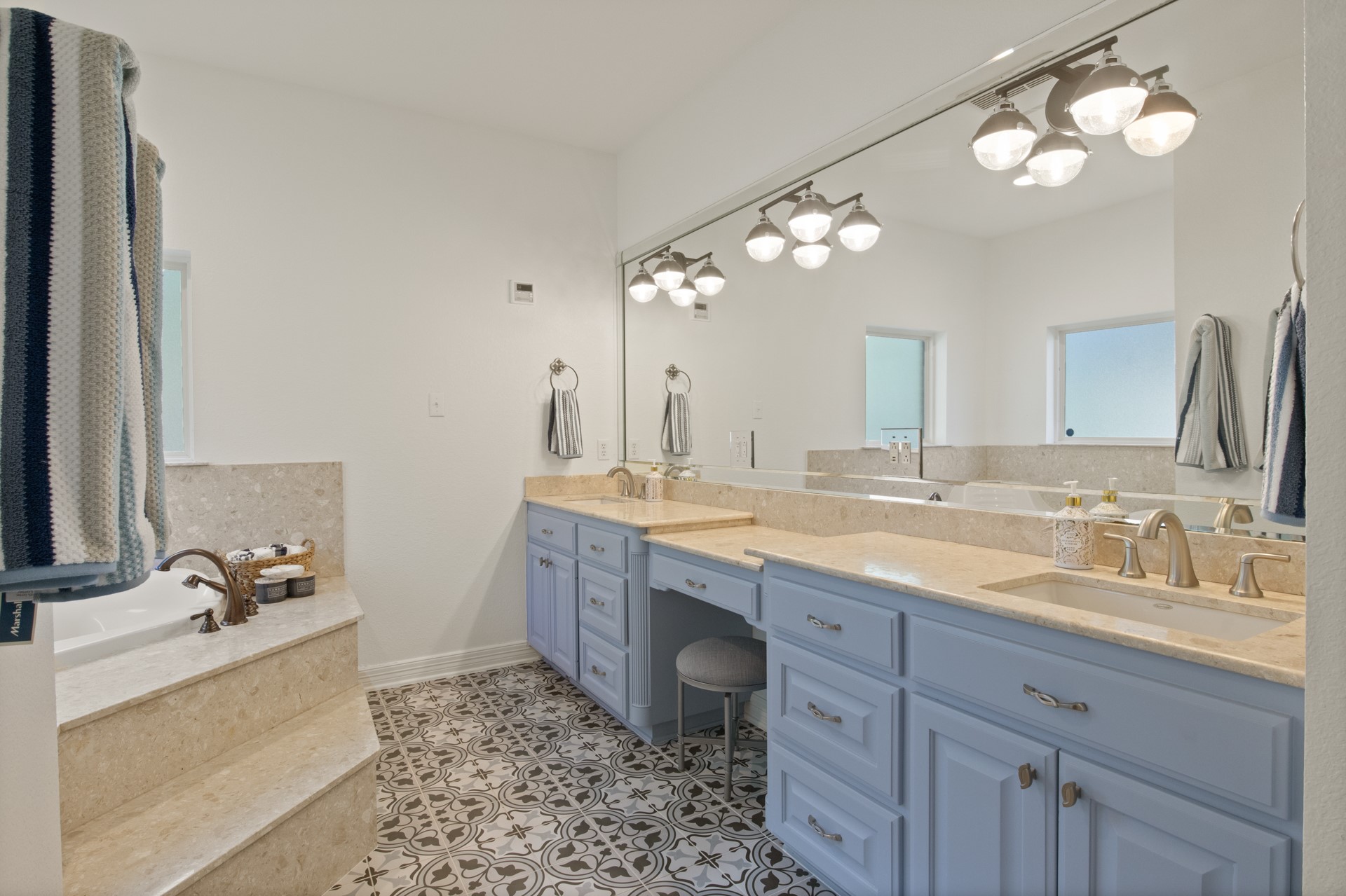291 Private Road 2367
