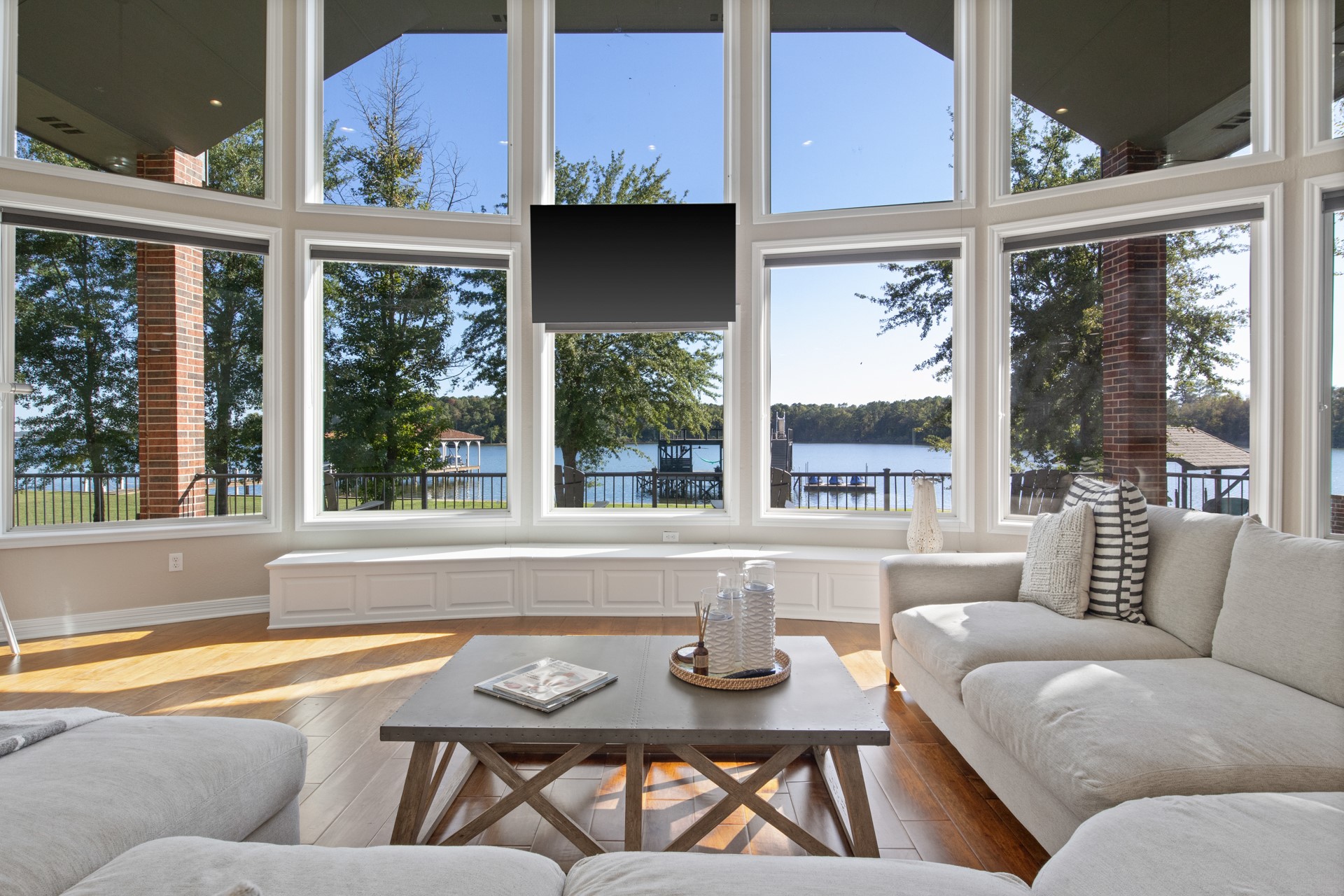 291 Private Road 2367