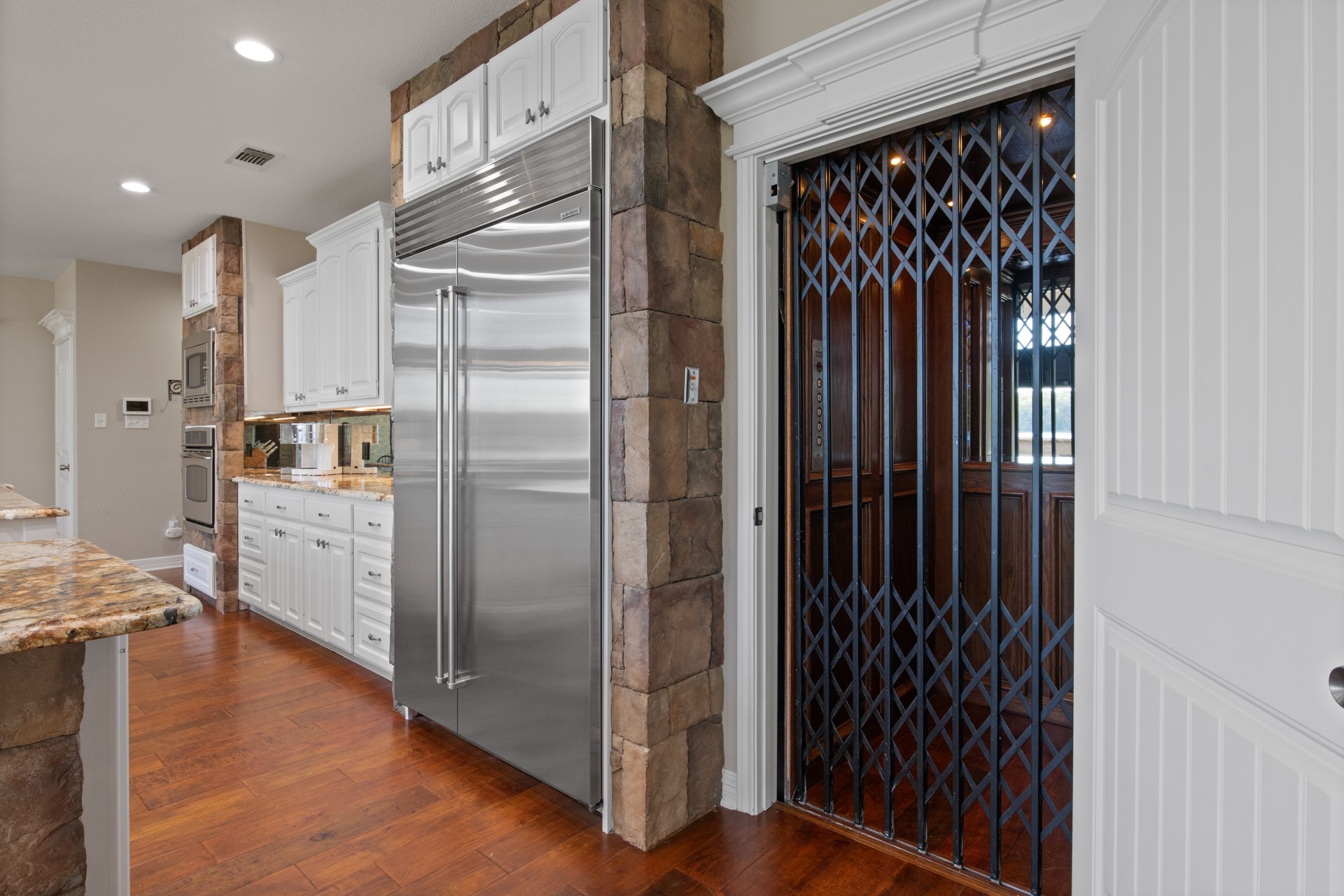 291 Private Road 2367