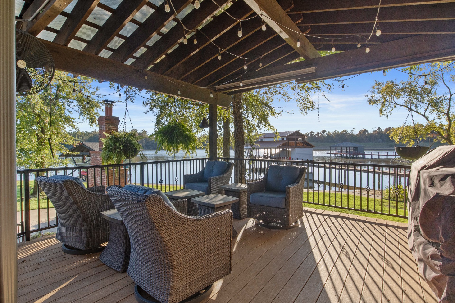 291 Private Road 2367
