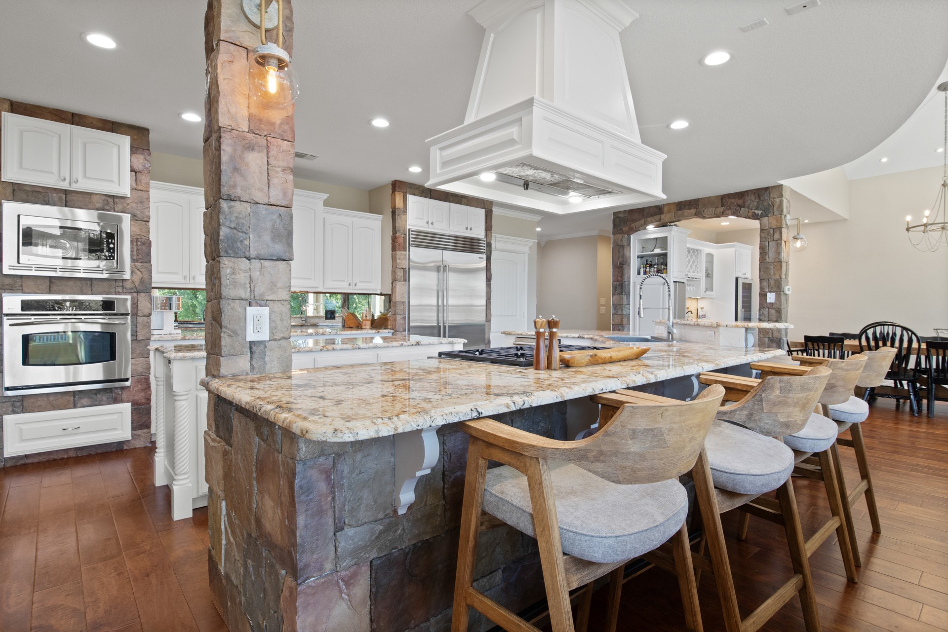 291 Private Road 2367