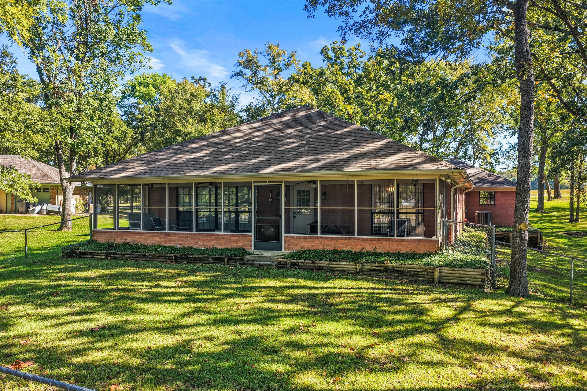 166 County Road 2137