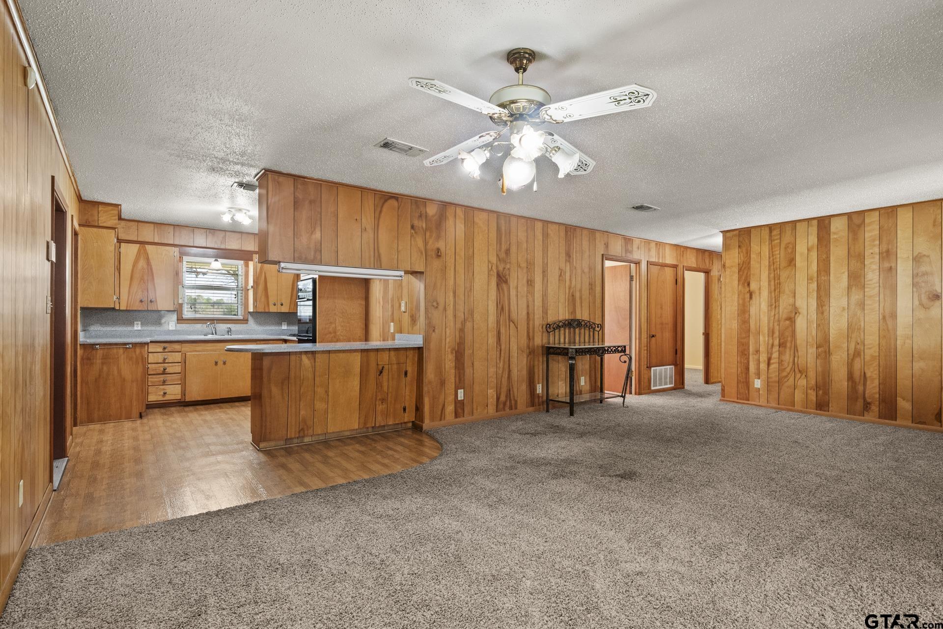 1702 S Highway 8
