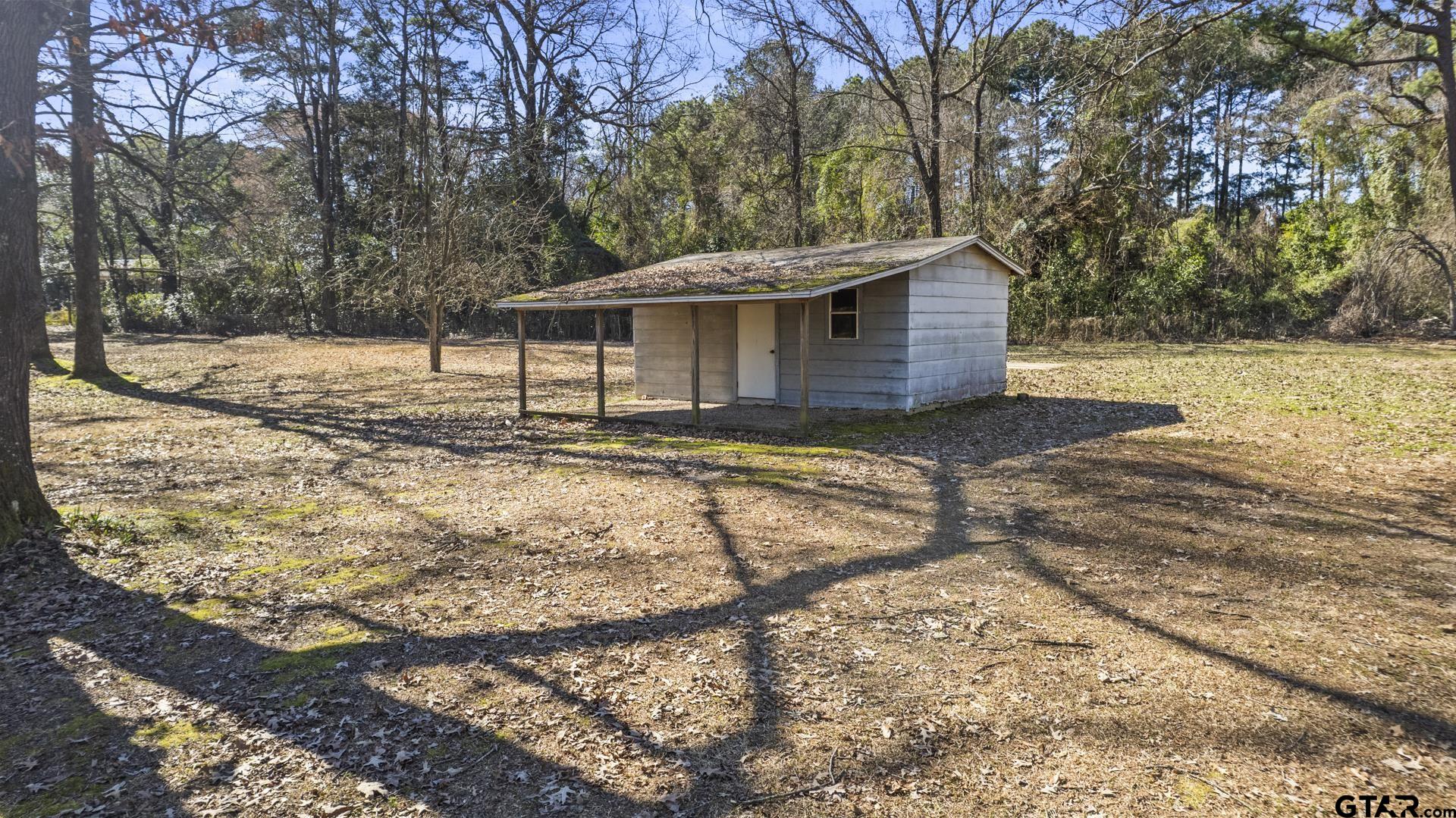 1702 S Highway 8