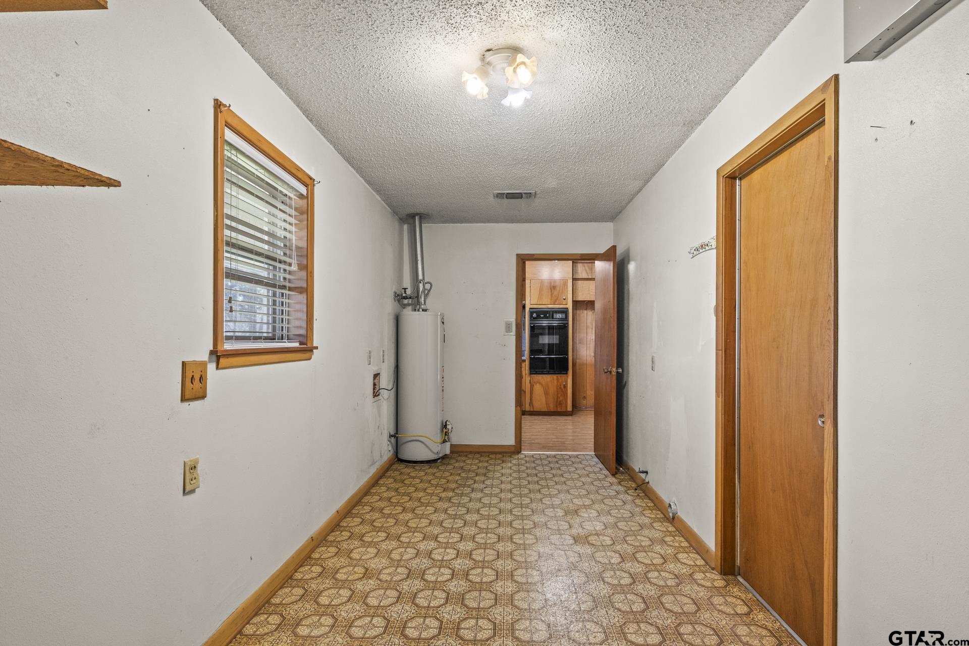 1702 S Highway 8