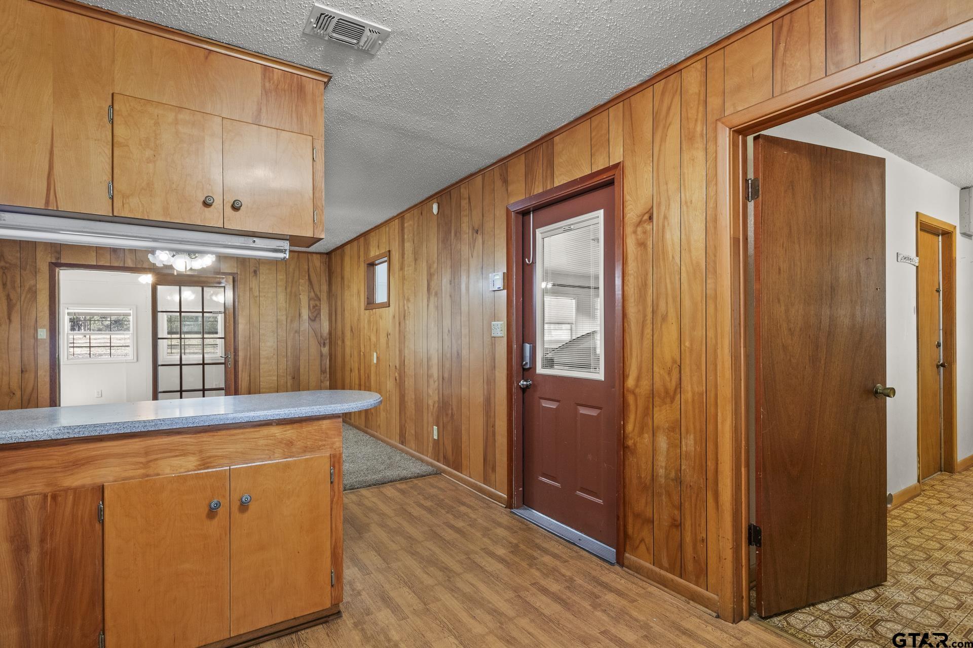 1702 S Highway 8