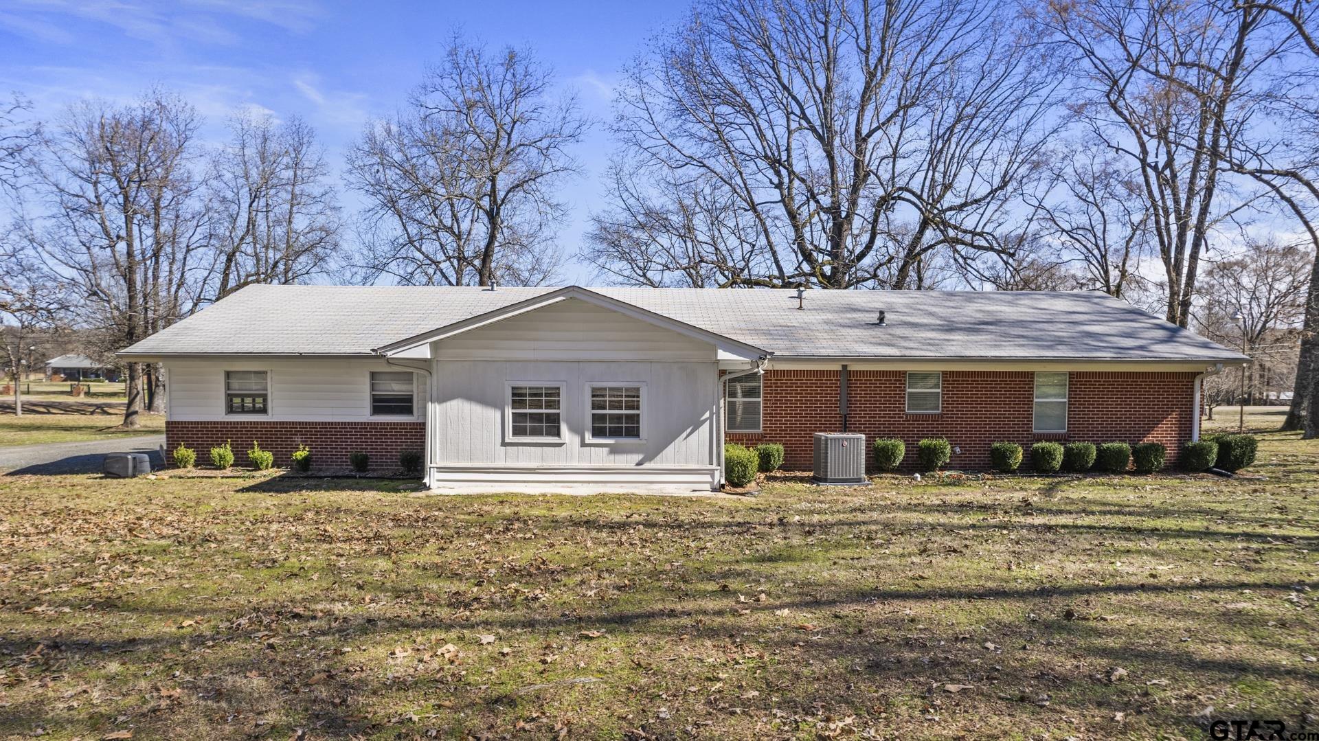 1702 S Highway 8