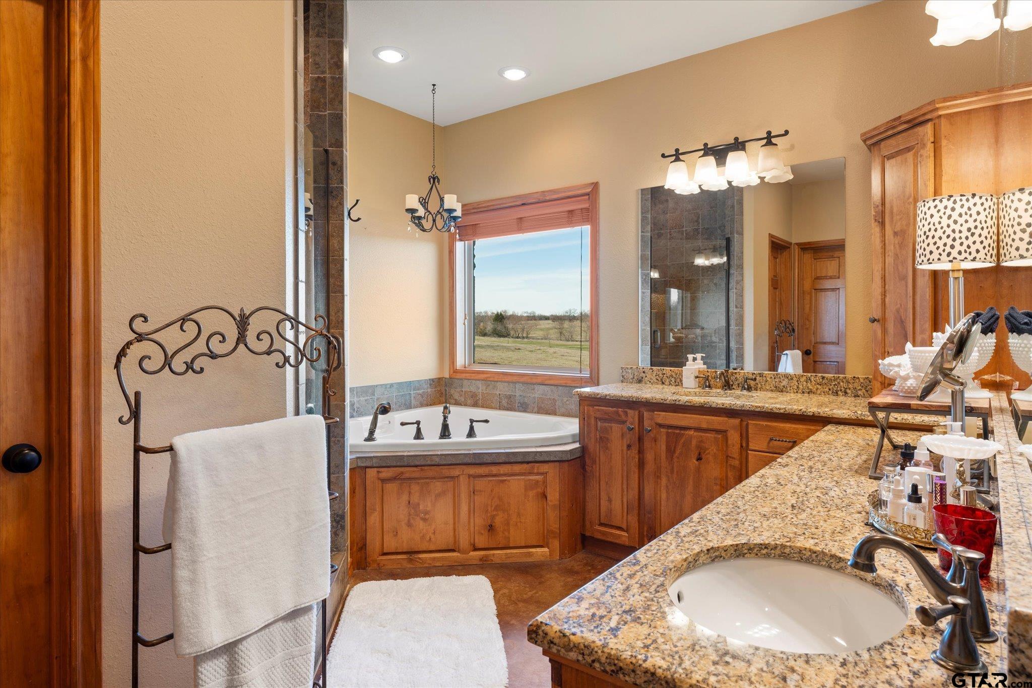 240 Private Road 1613