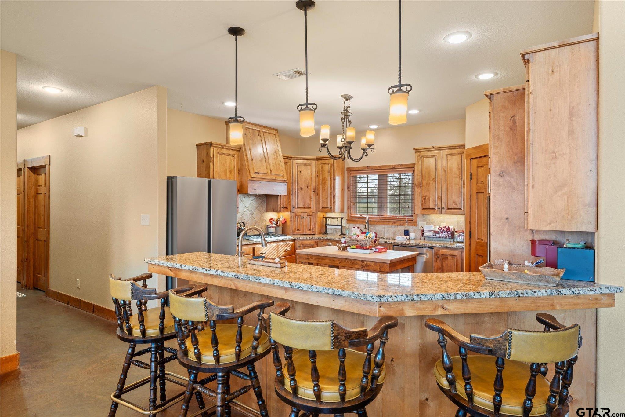 240 Private Road 1613