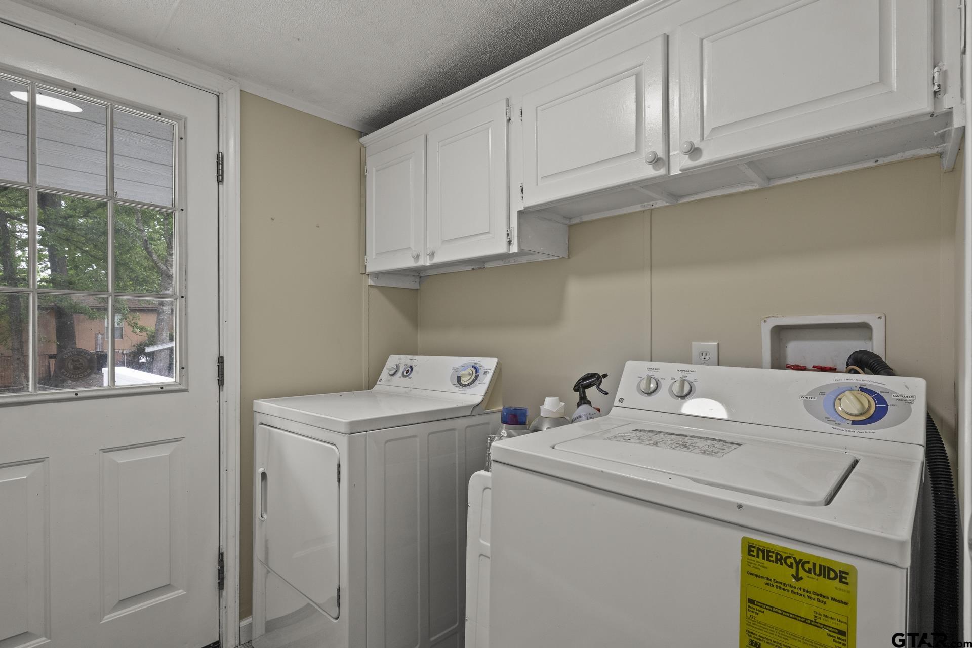 327 Private Road 52436