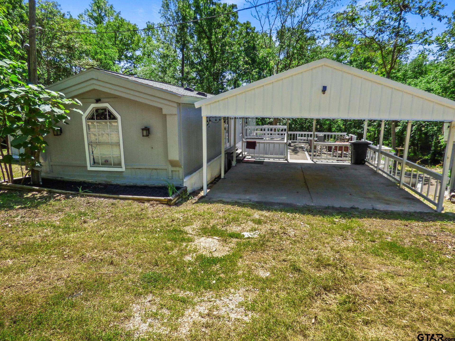 327 Private Road 52436