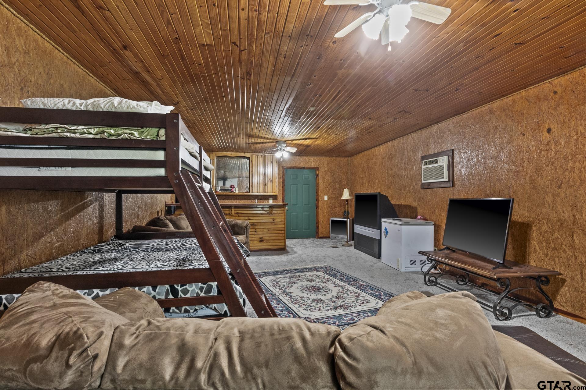 327 Private Road 52436