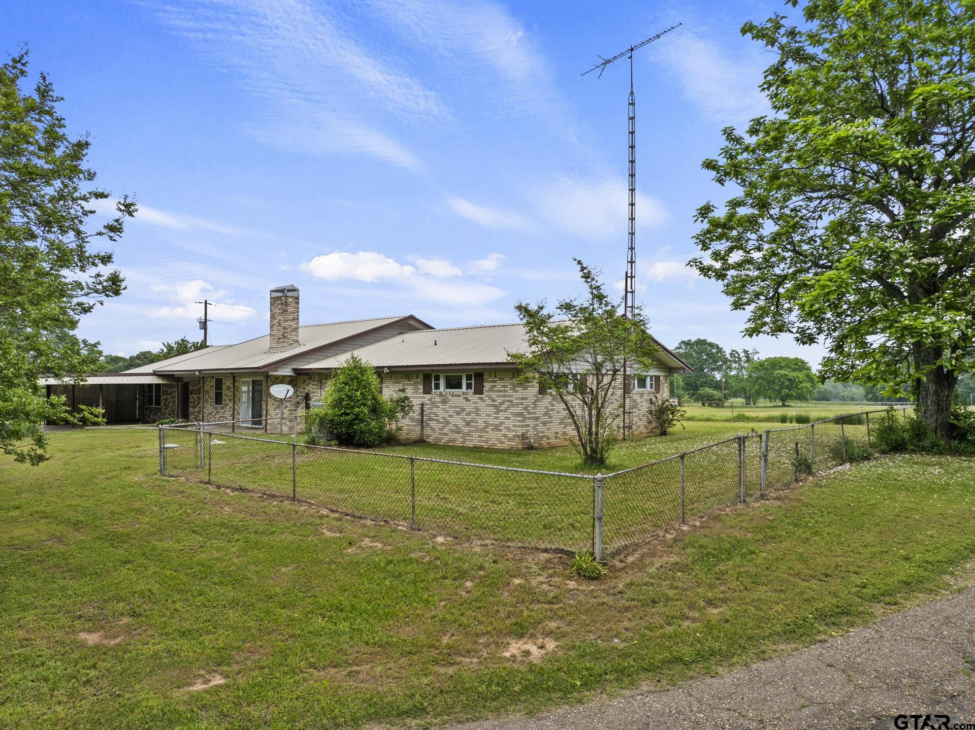 6575 FM 1402