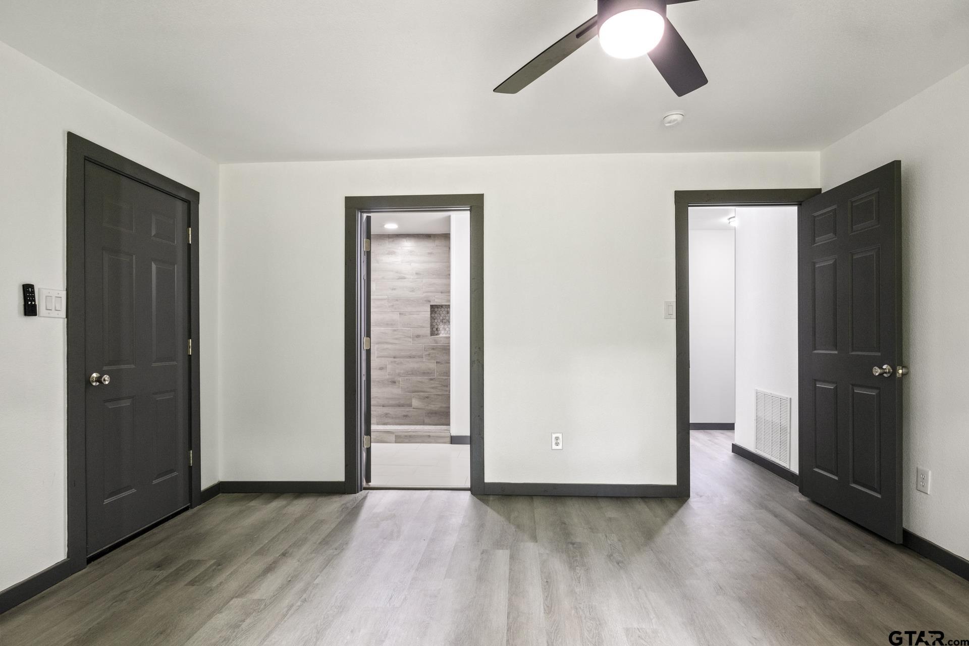 1102 W 12th