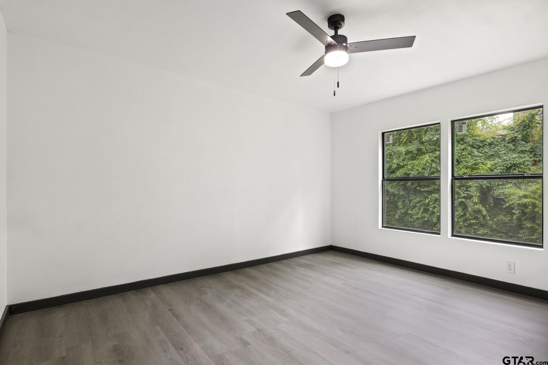 1102 W 12th