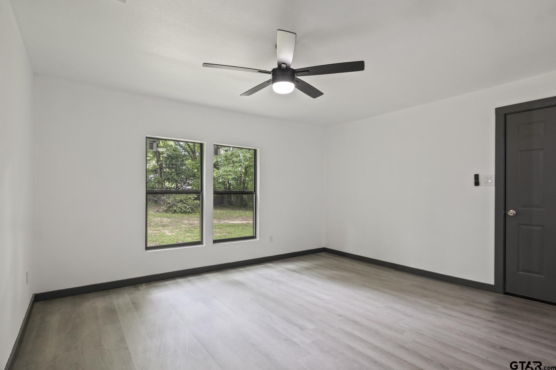 1102 W 12th