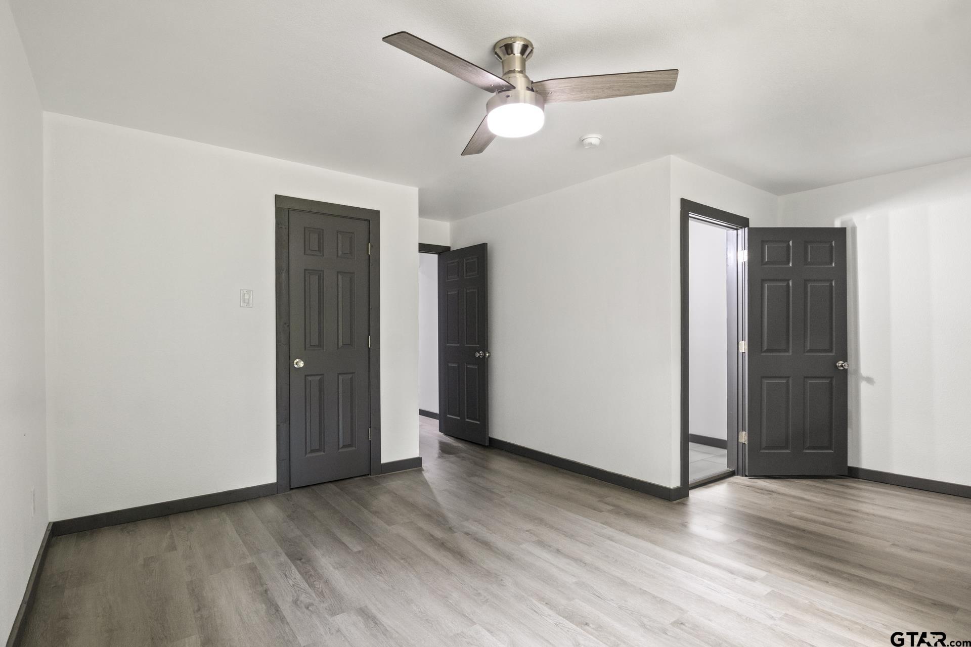 1102 W 12th