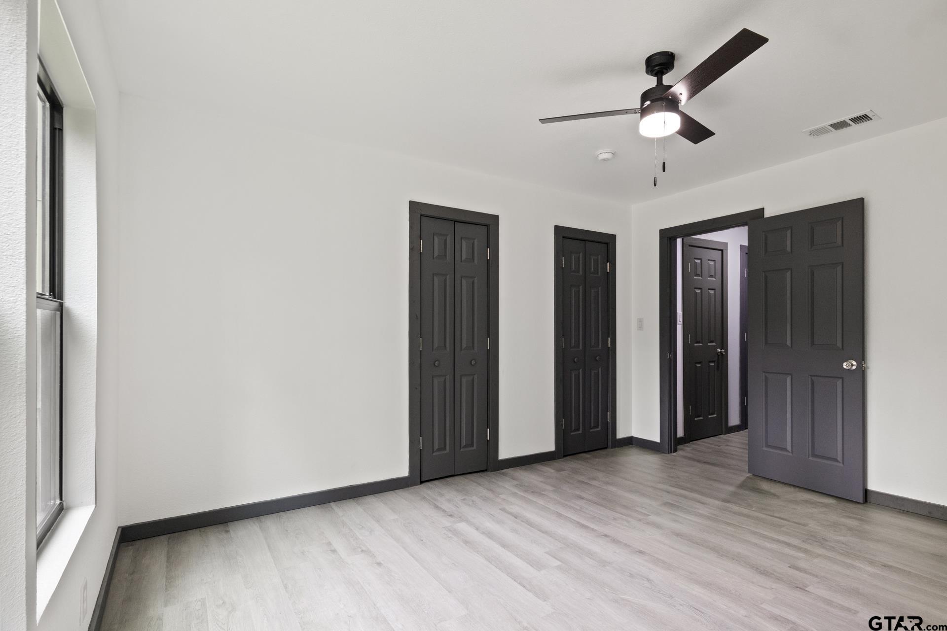 1102 W 12th