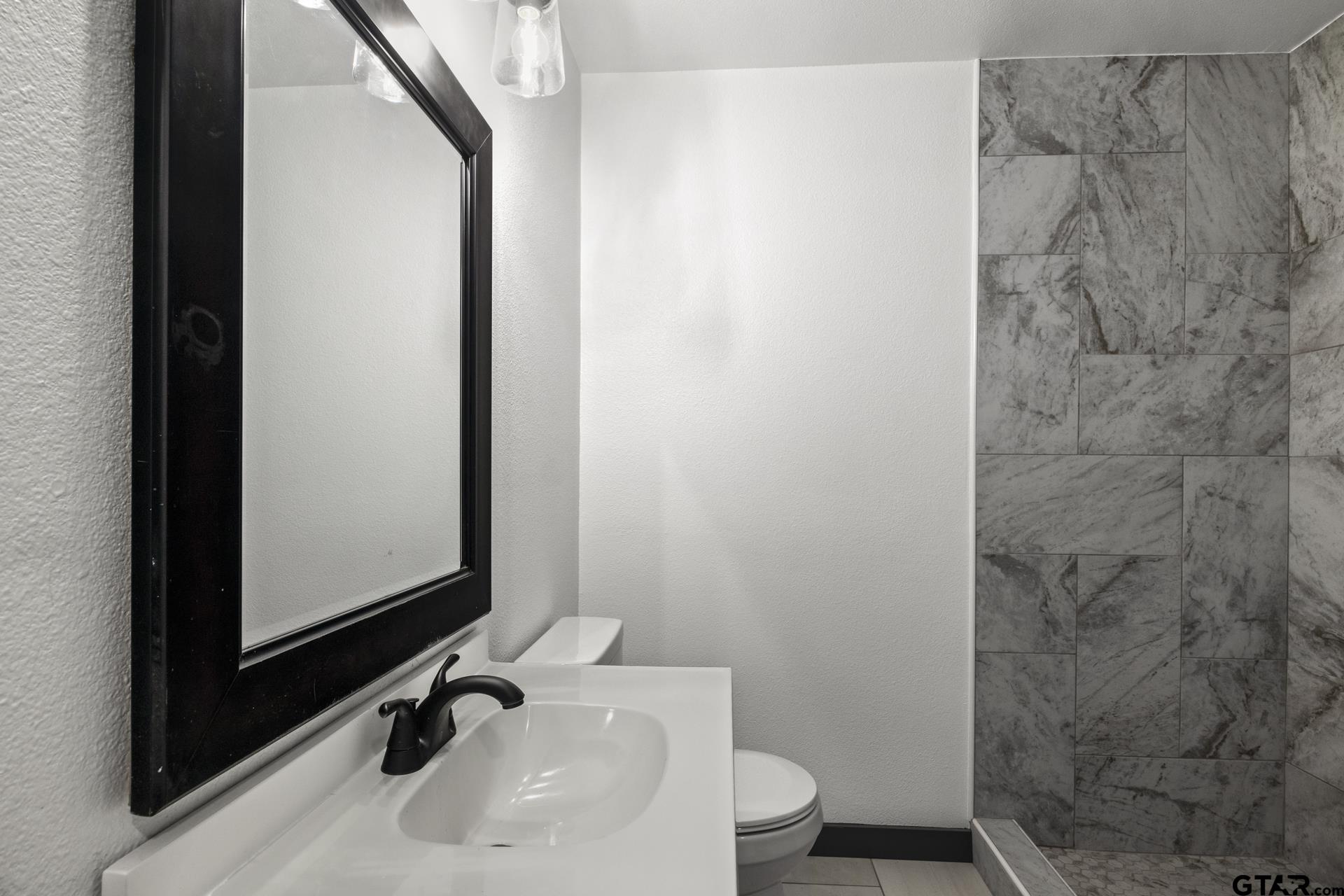 1102 W 12th