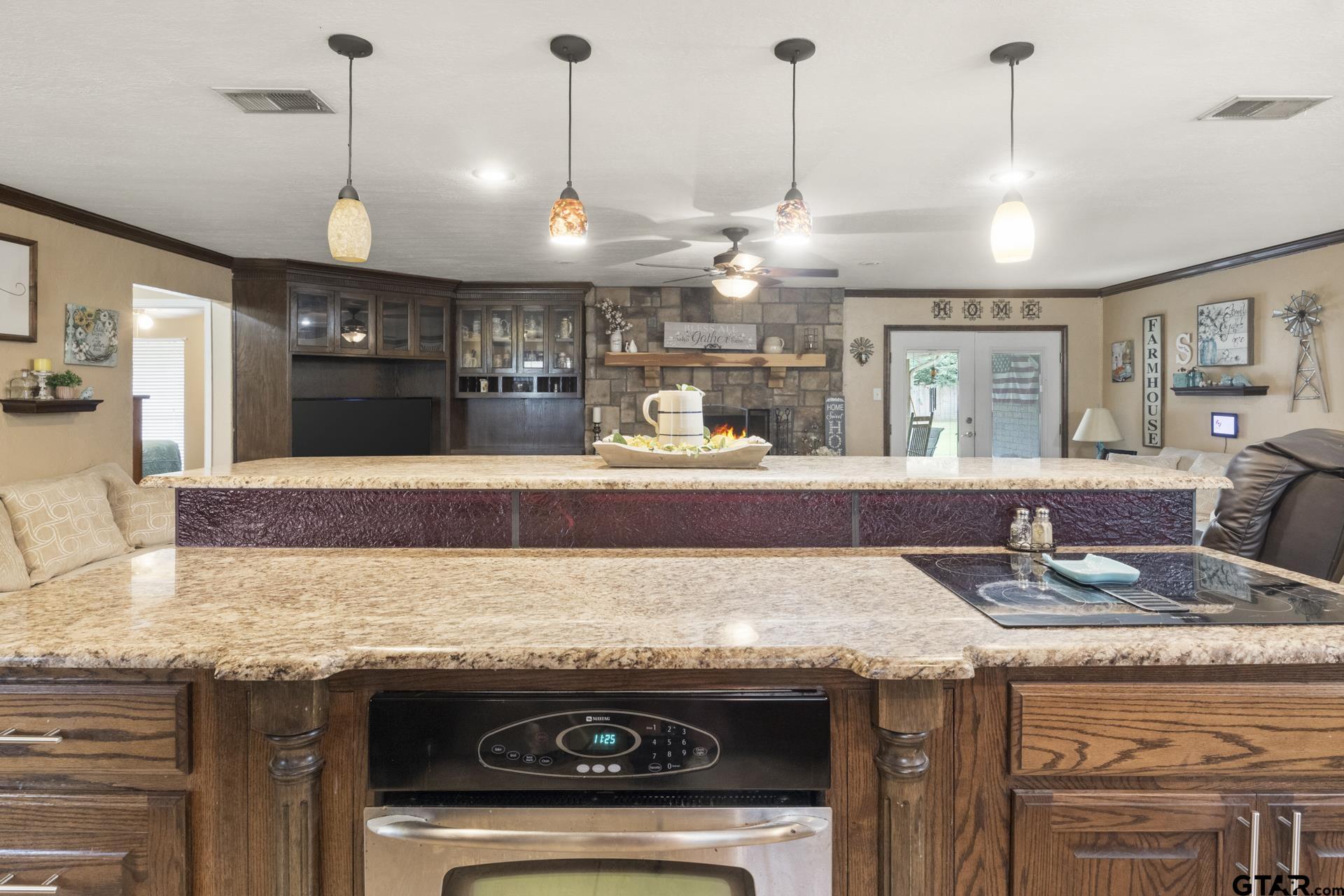 305 Country Club Lane