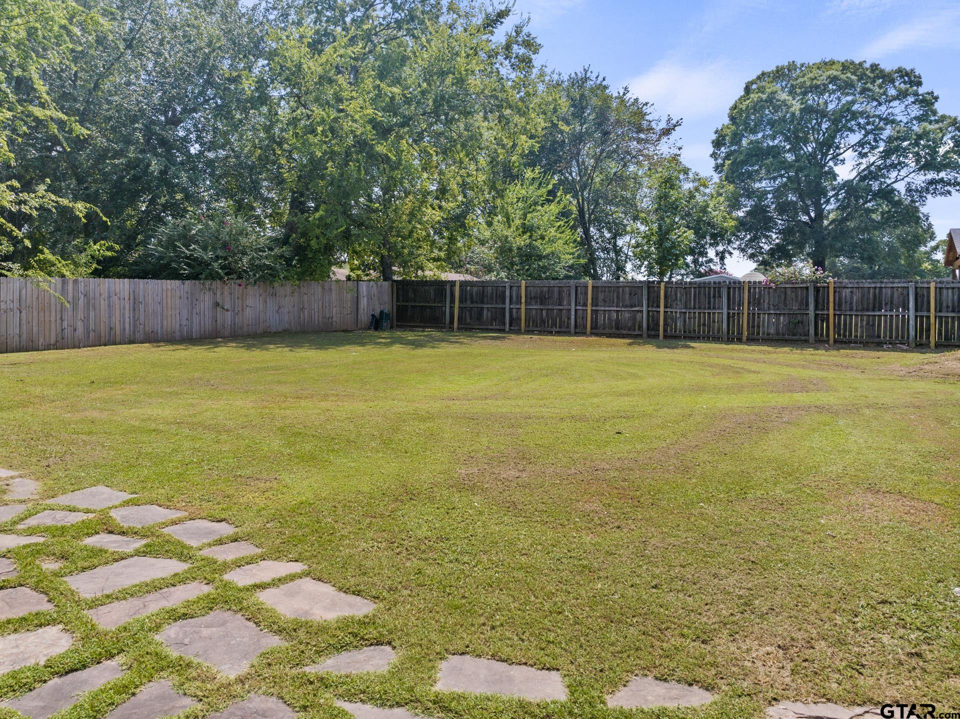 305 Country Club Lane