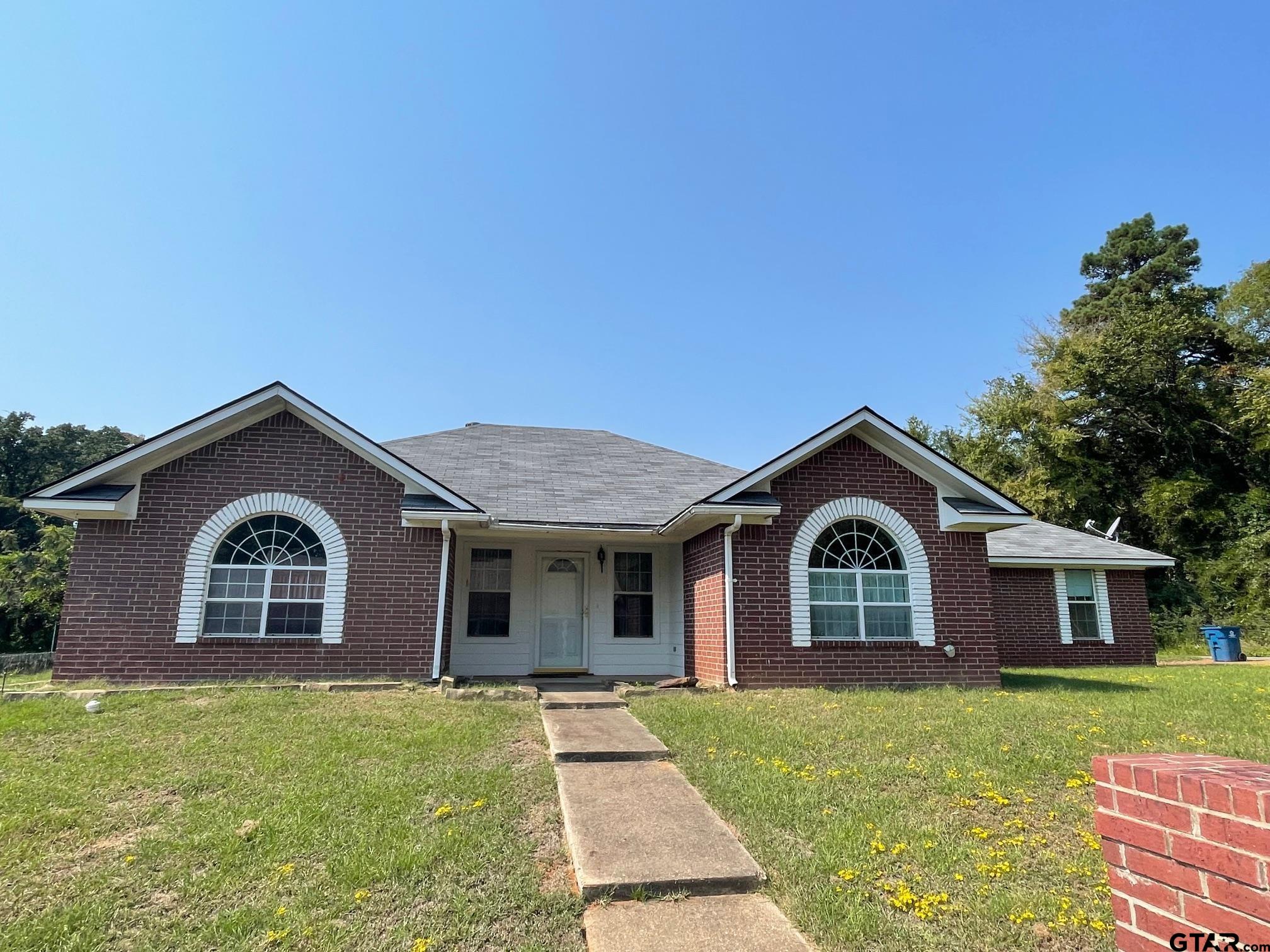 119 E G McMillan Way