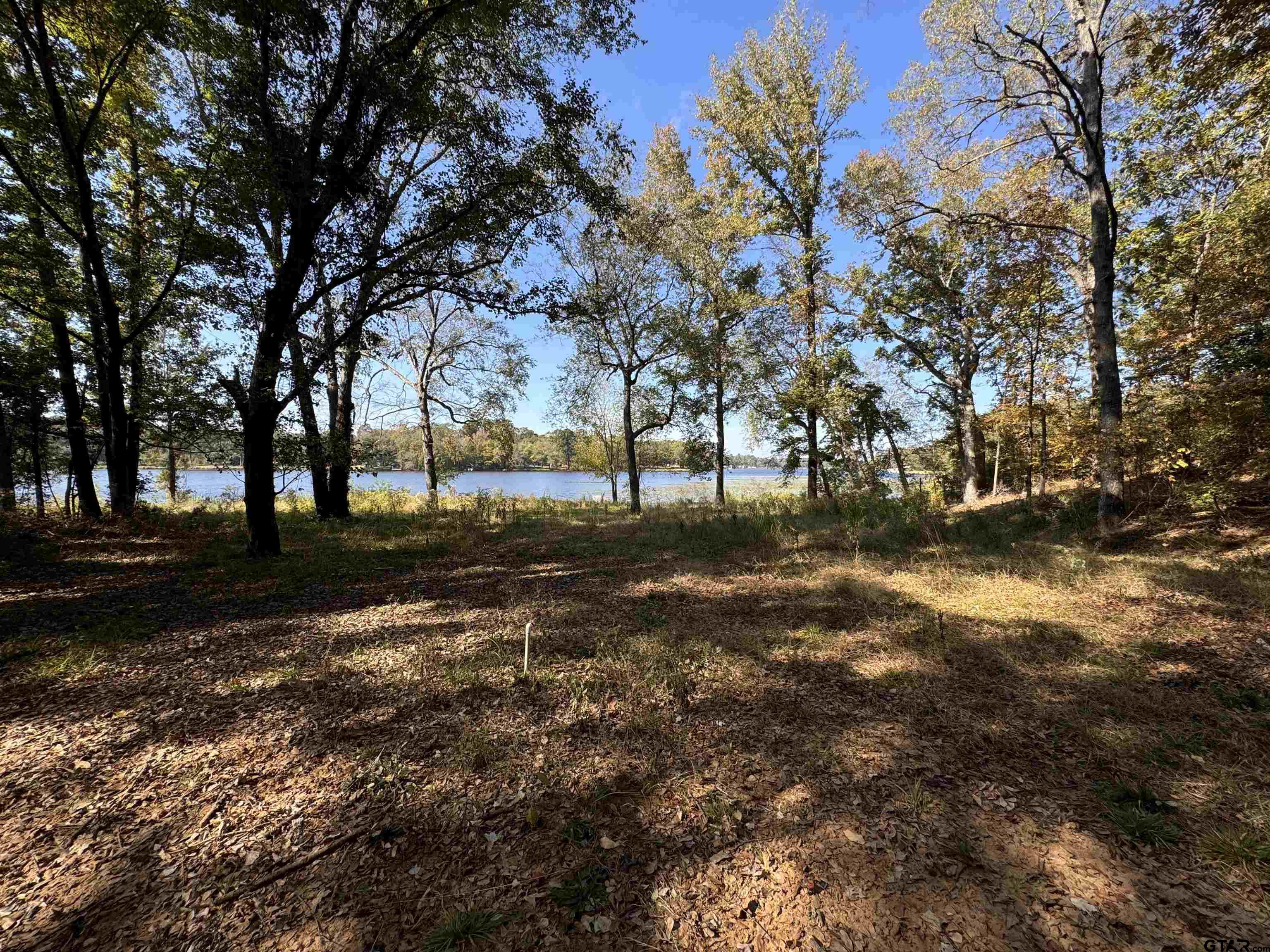 3088 E Lake Dr