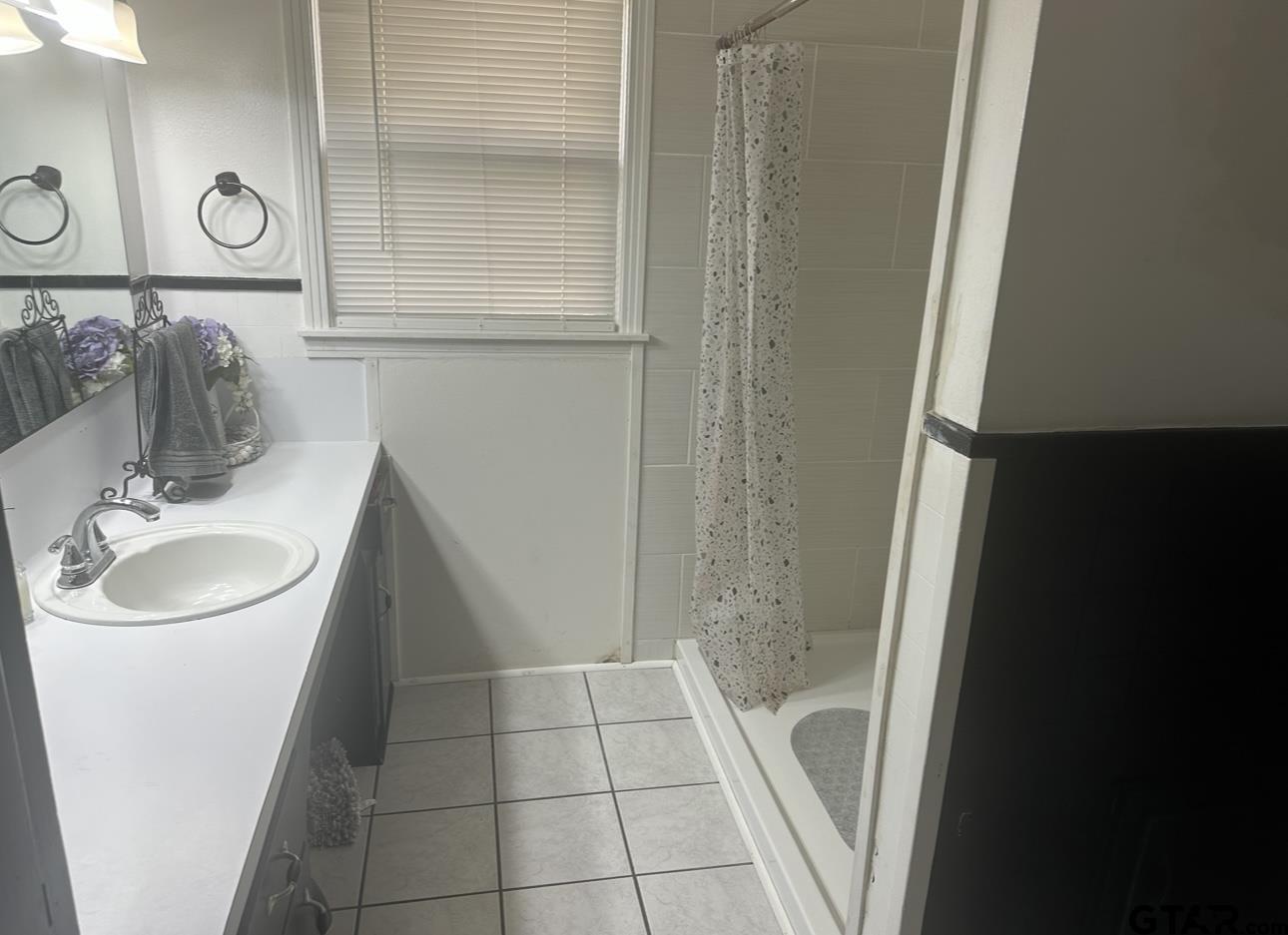 205 E Magnolia Dr