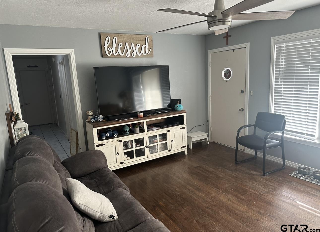 205 E Magnolia Dr