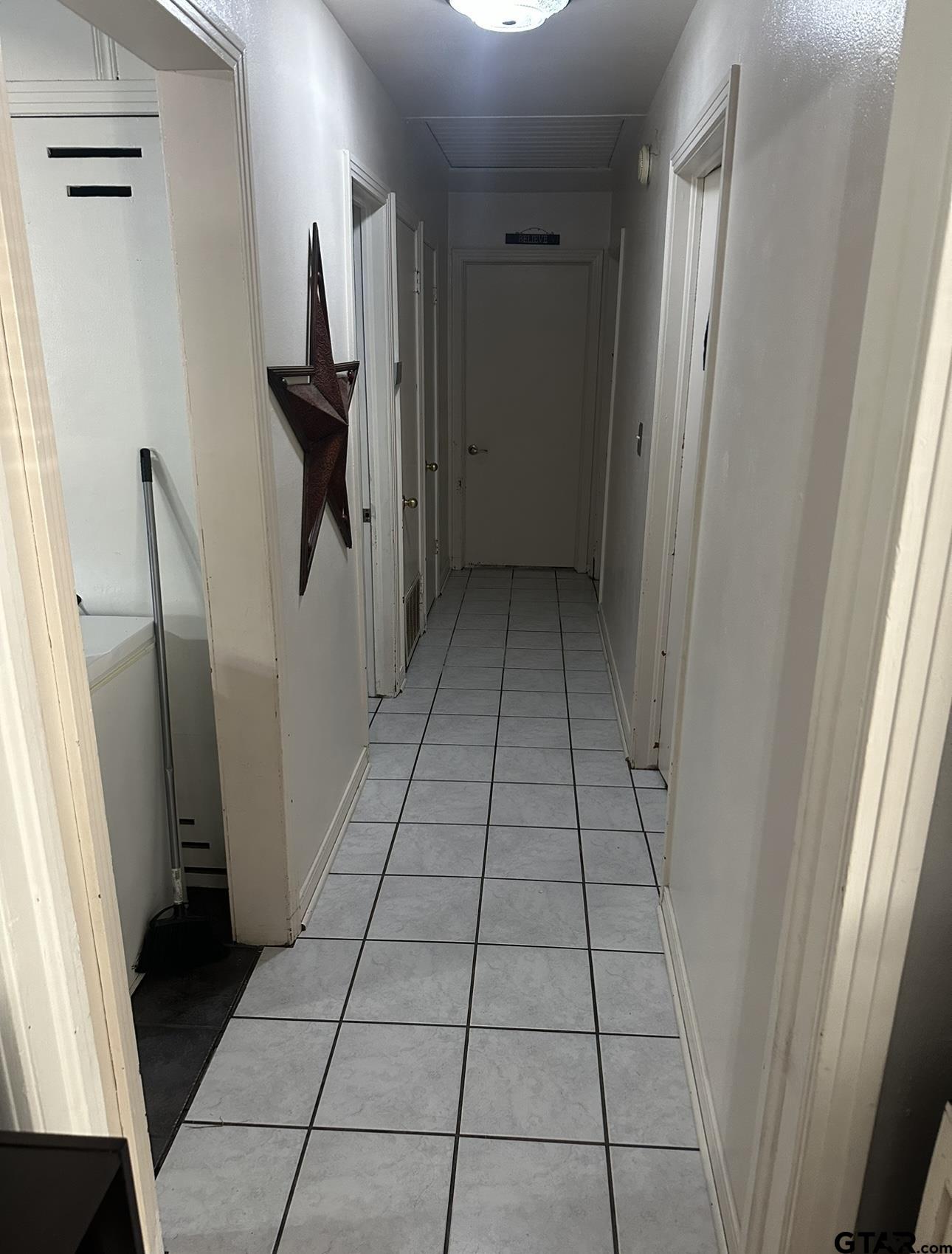 205 E Magnolia Dr