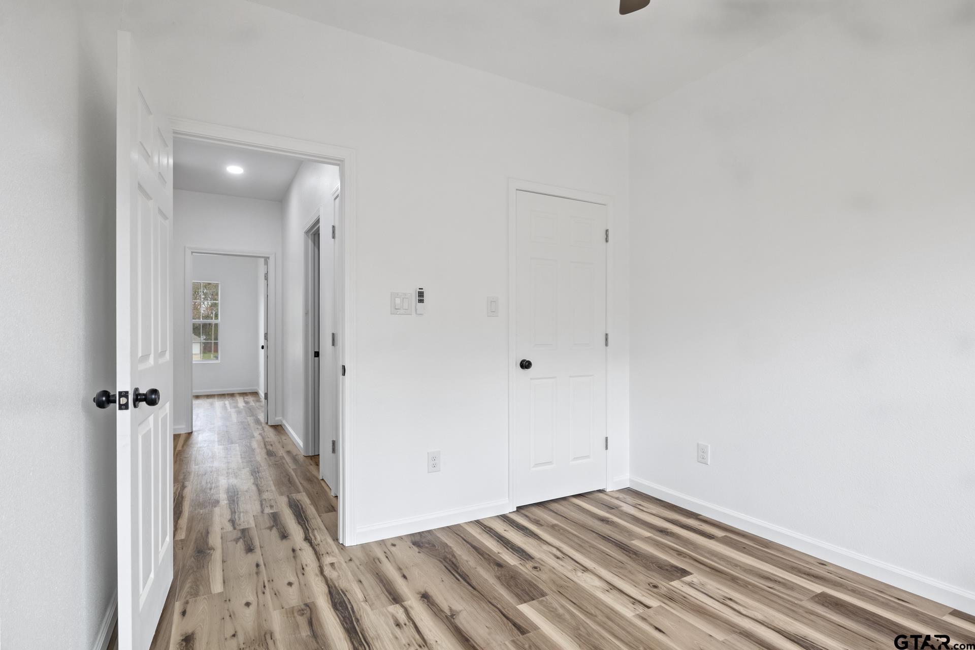 500 Therese Ct