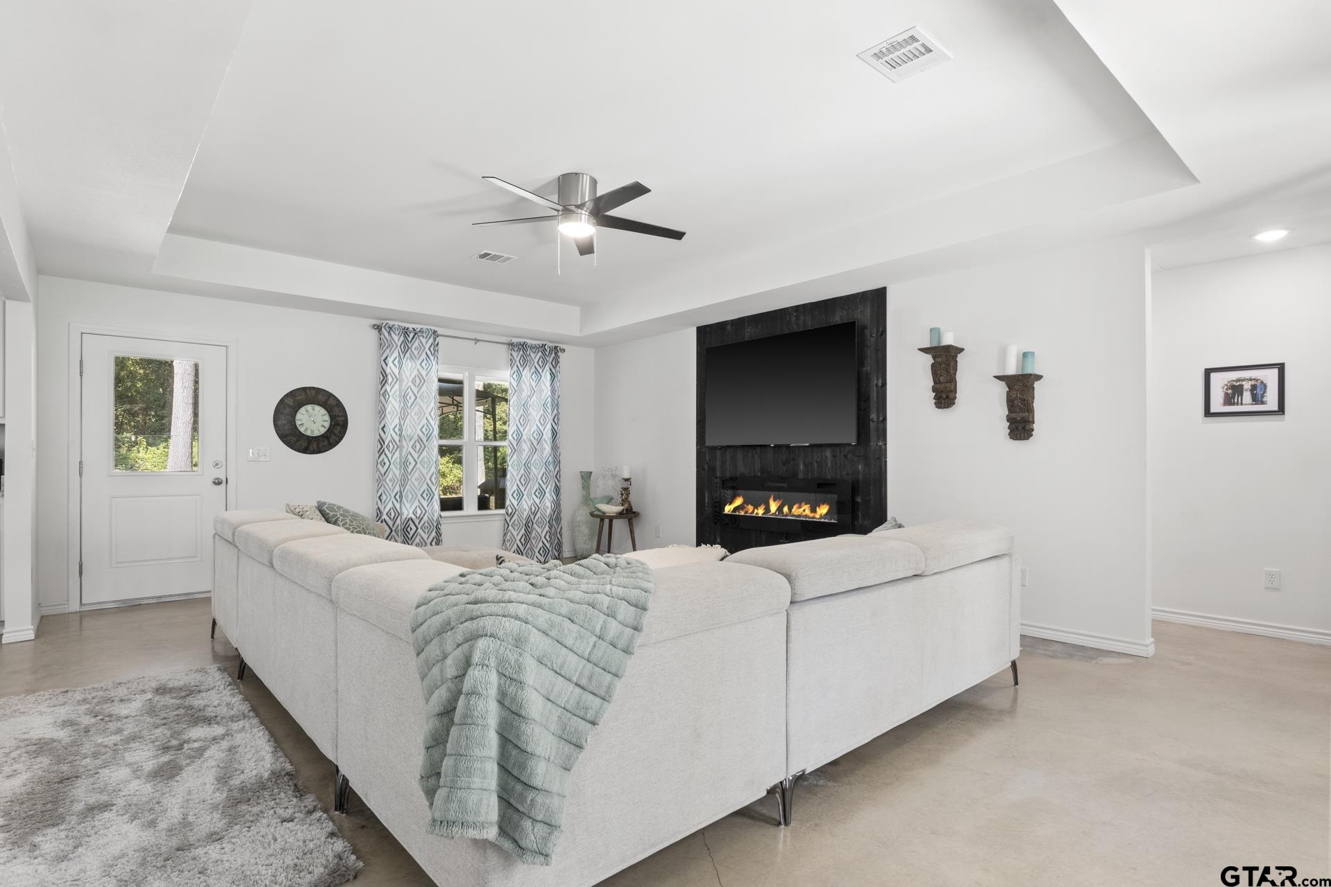 306 Palo Duro St