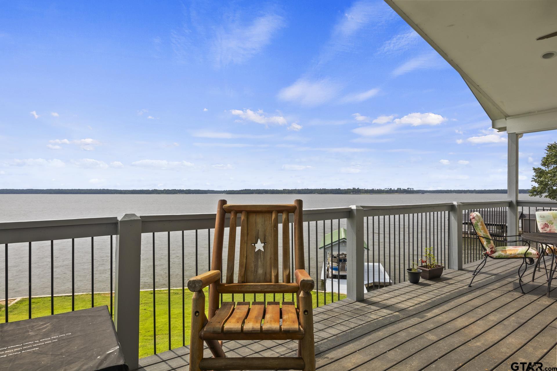 305 County Road 2606