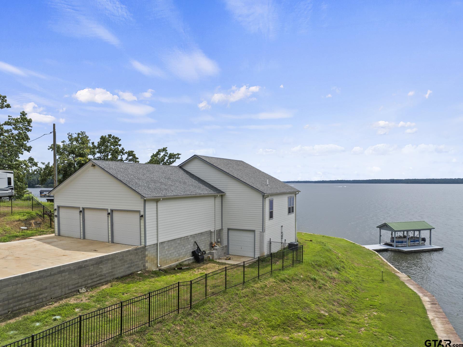 305 County Road 2606